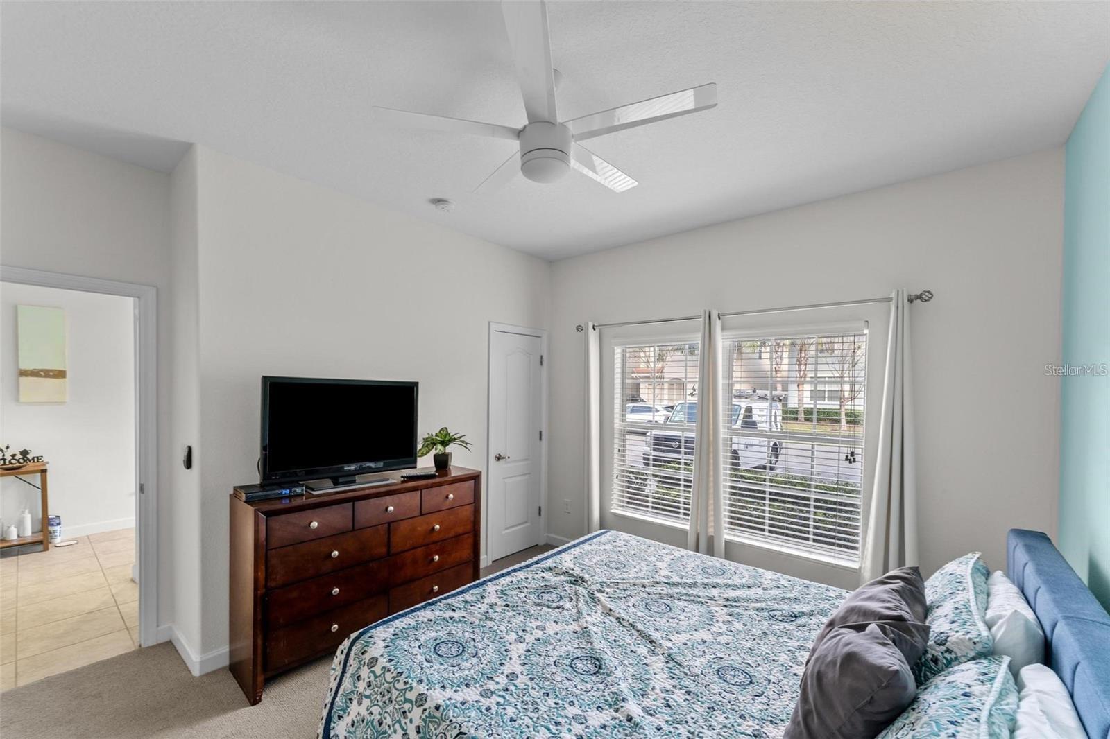 PARADISE PALMS RESIDENCE - Residential