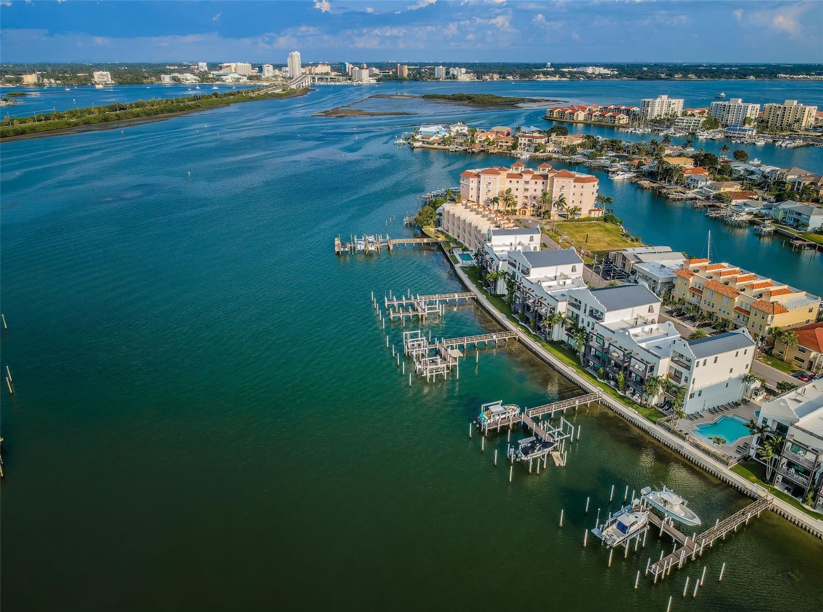 BRIGHTWATER BLUE TWNHMS - Residential