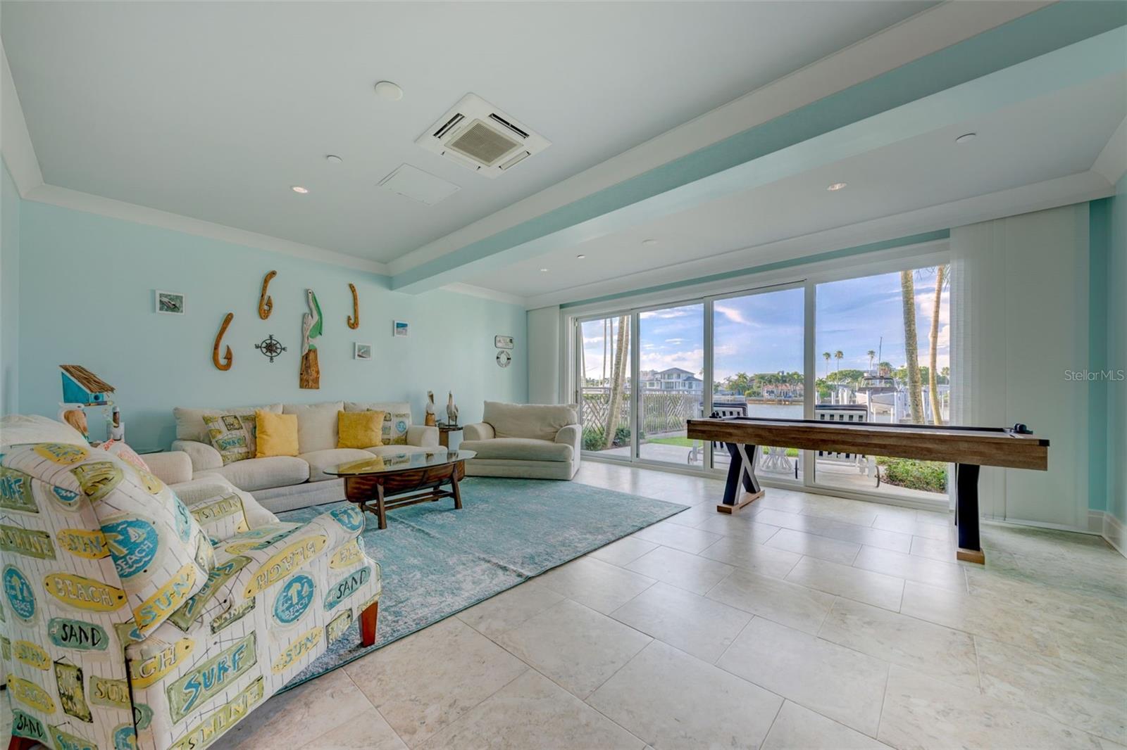 BRIGHTWATER BLUE TWNHMS - Residential