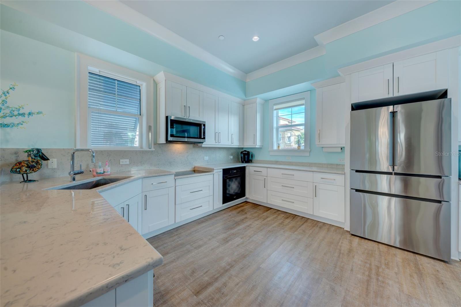 BRIGHTWATER BLUE TWNHMS - Residential