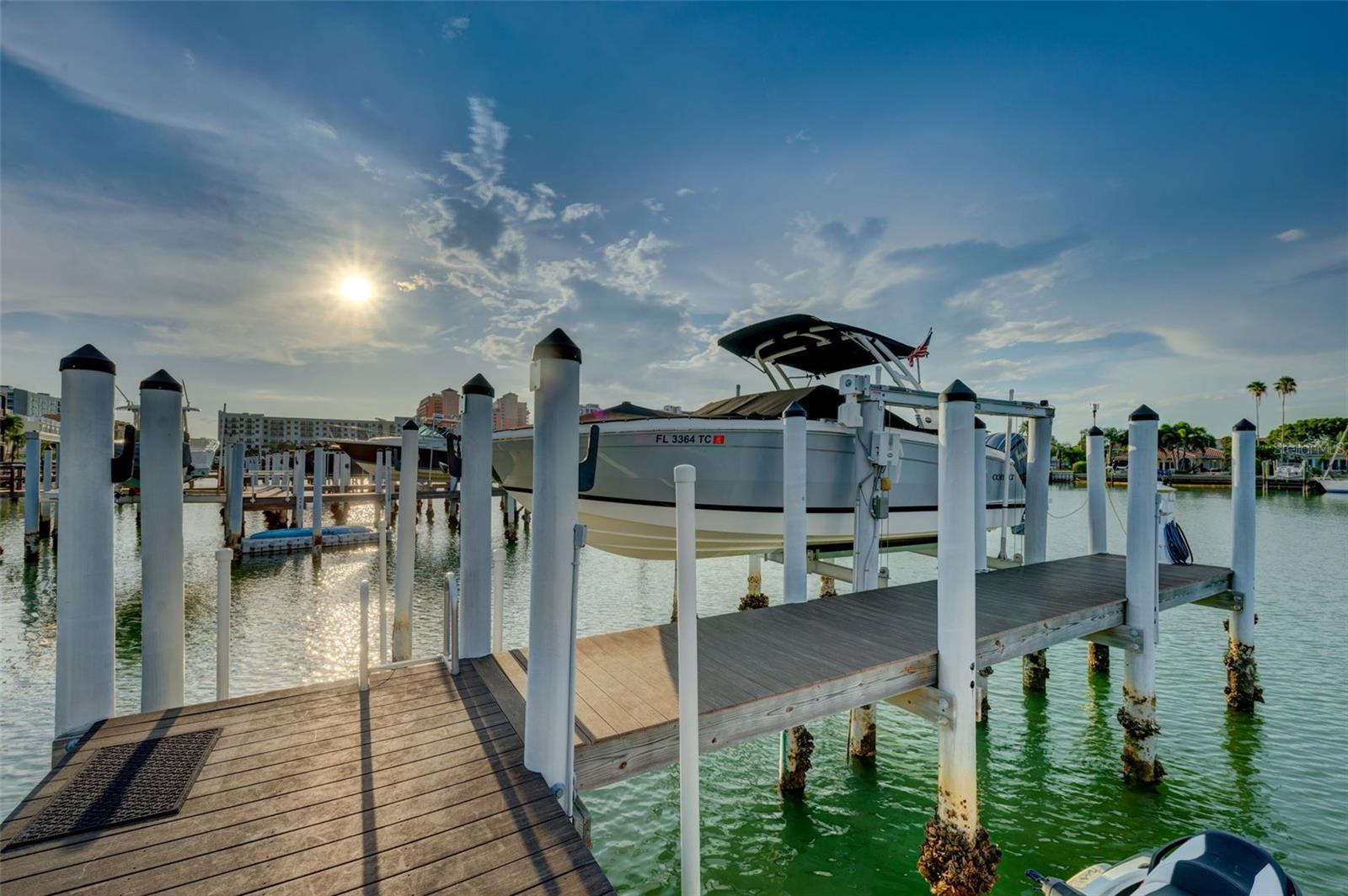 BRIGHTWATER BLUE TWNHMS - Residential