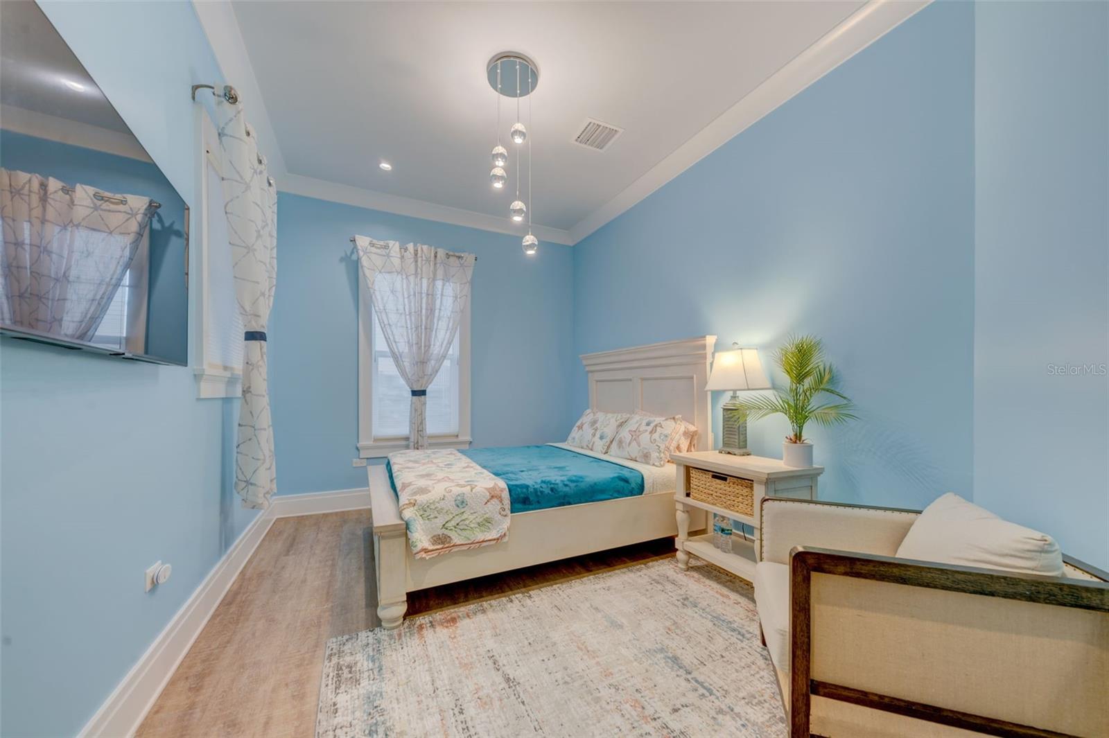 BRIGHTWATER BLUE TWNHMS - Residential