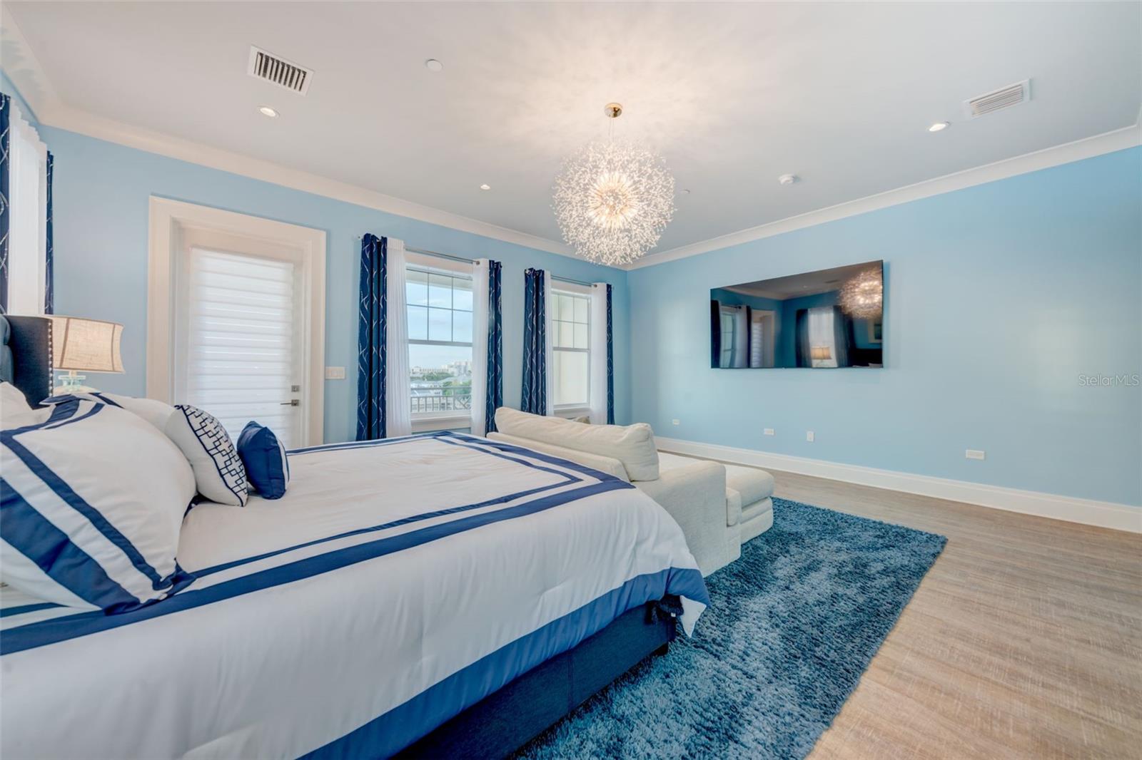 BRIGHTWATER BLUE TWNHMS - Residential