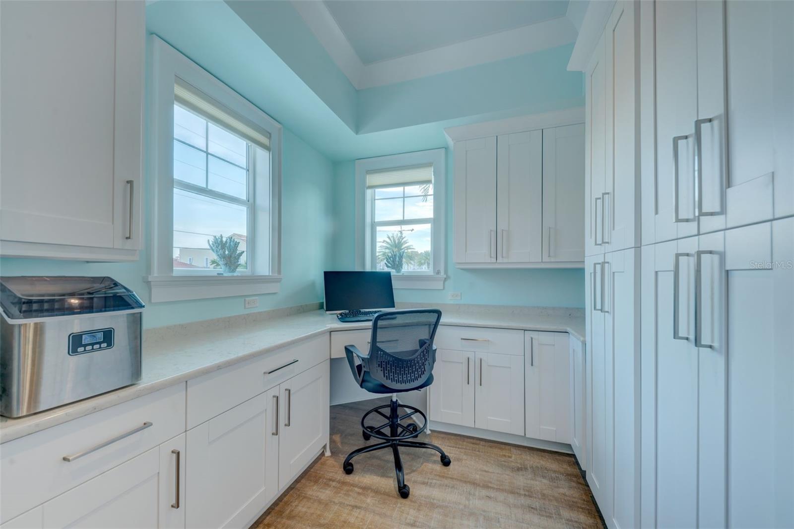 BRIGHTWATER BLUE TWNHMS - Residential