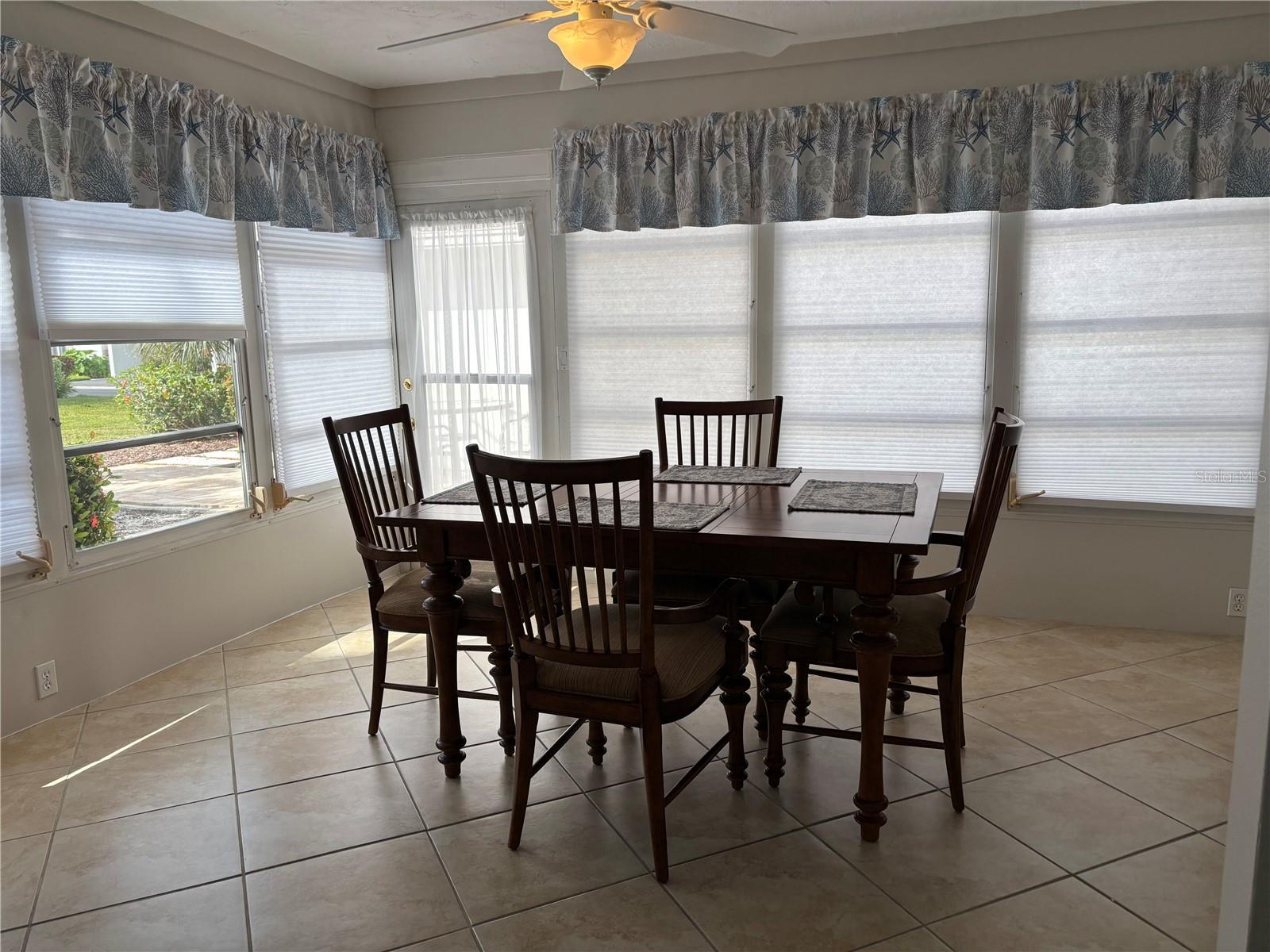 STRATHMORE RIVERSIDE III - Residential Lease