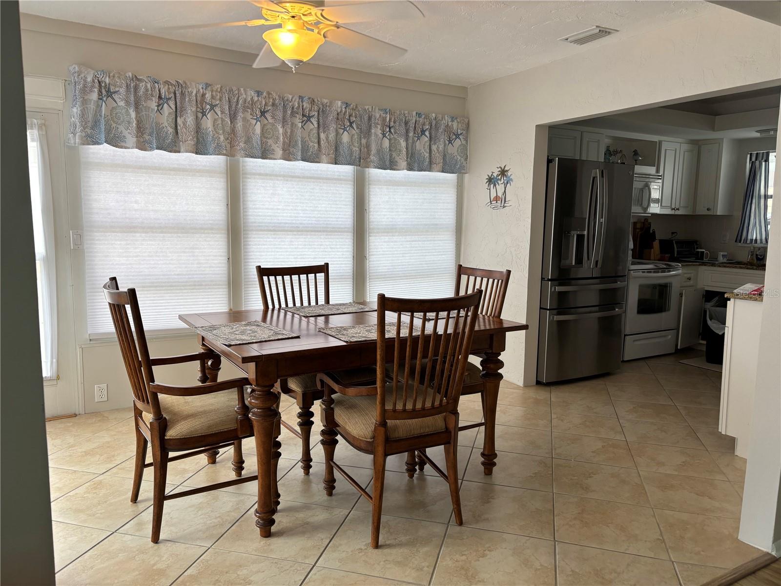 STRATHMORE RIVERSIDE III - Residential Lease