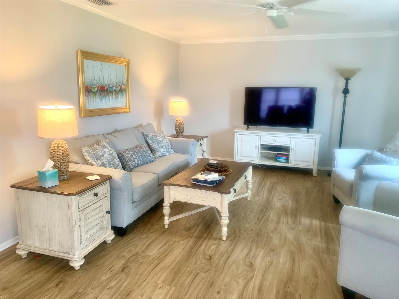 STRATHMORE RIVERSIDE III - Residential Lease
