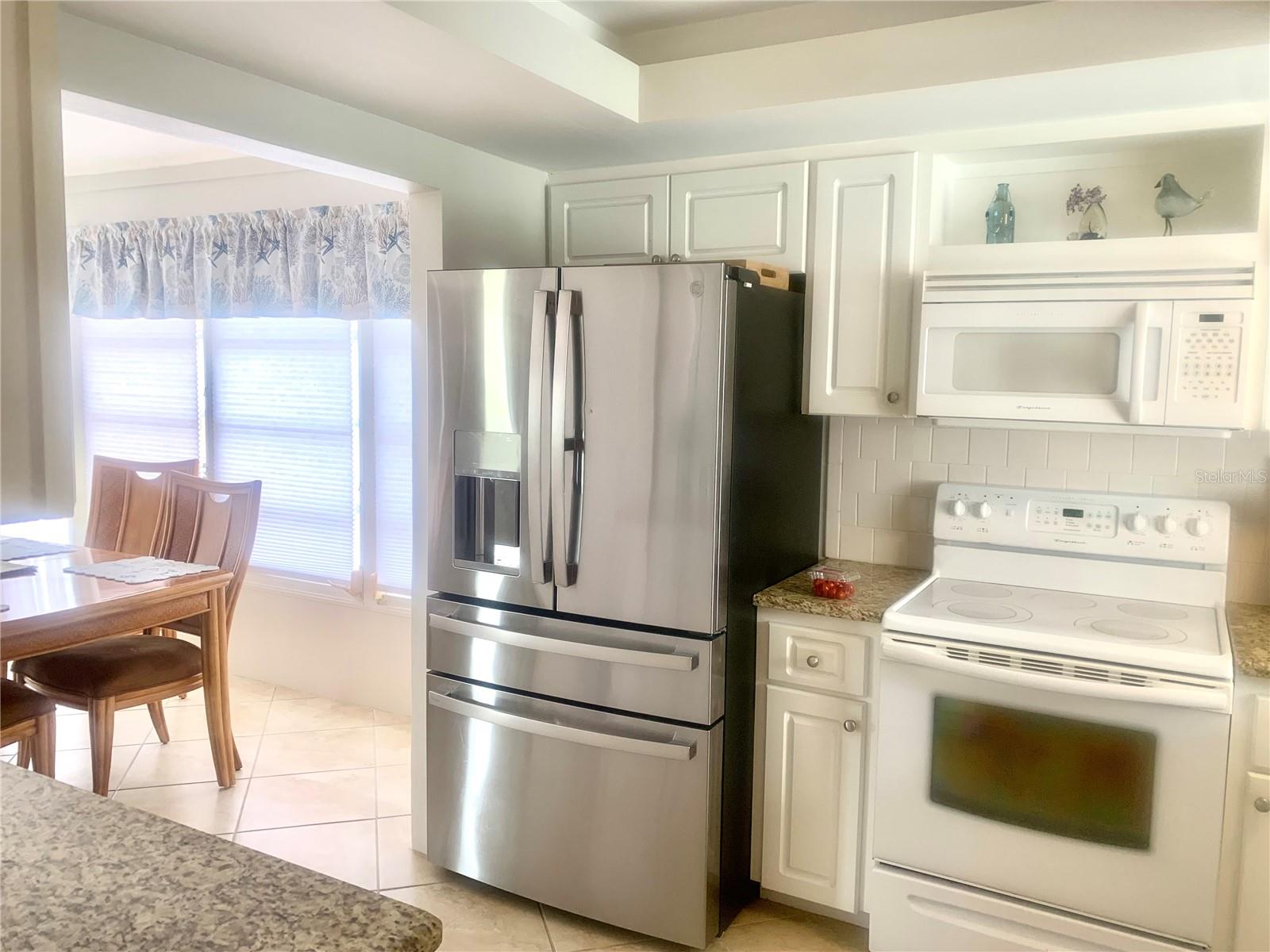 STRATHMORE RIVERSIDE III - Residential Lease