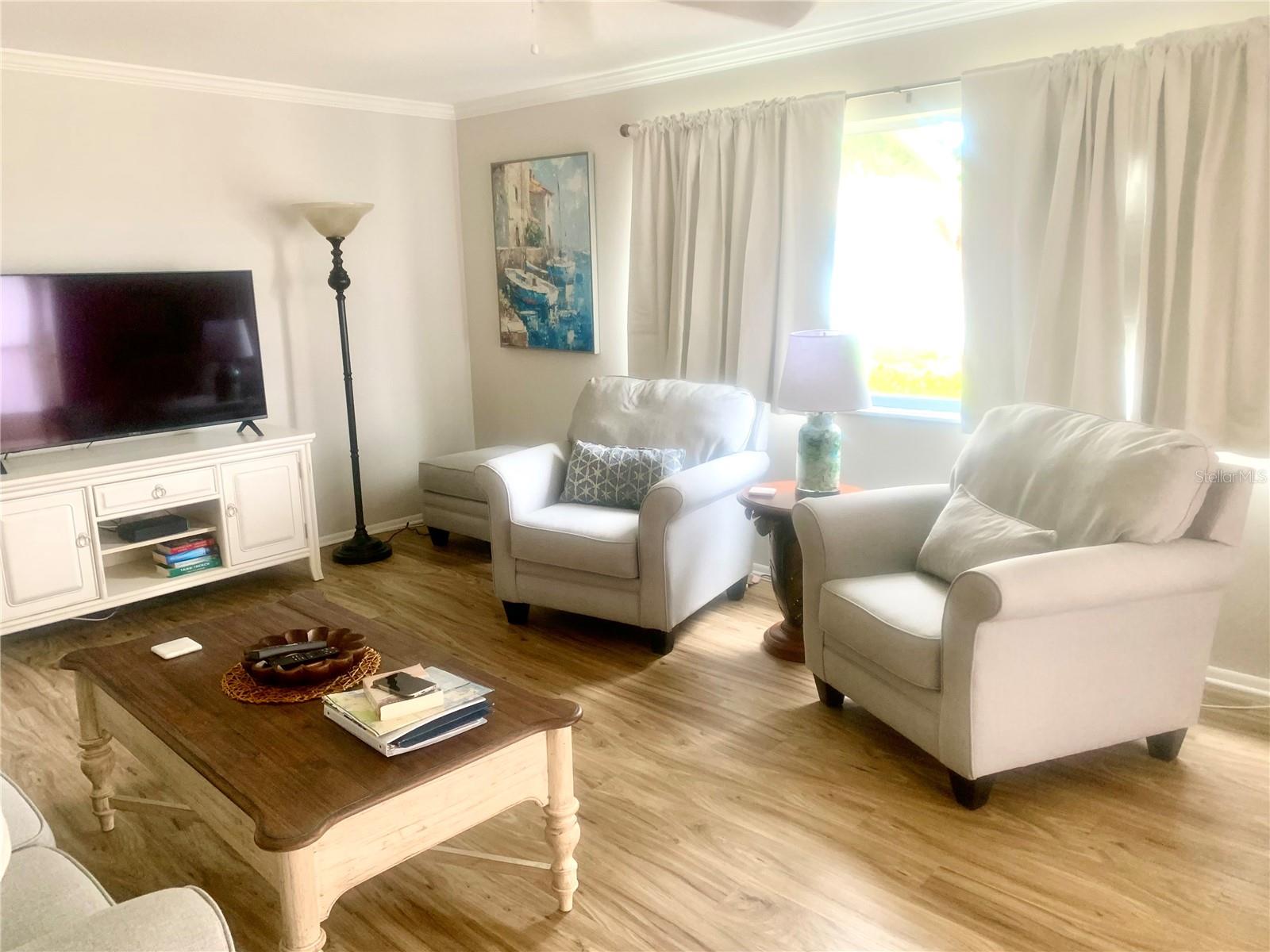 STRATHMORE RIVERSIDE III - Residential Lease