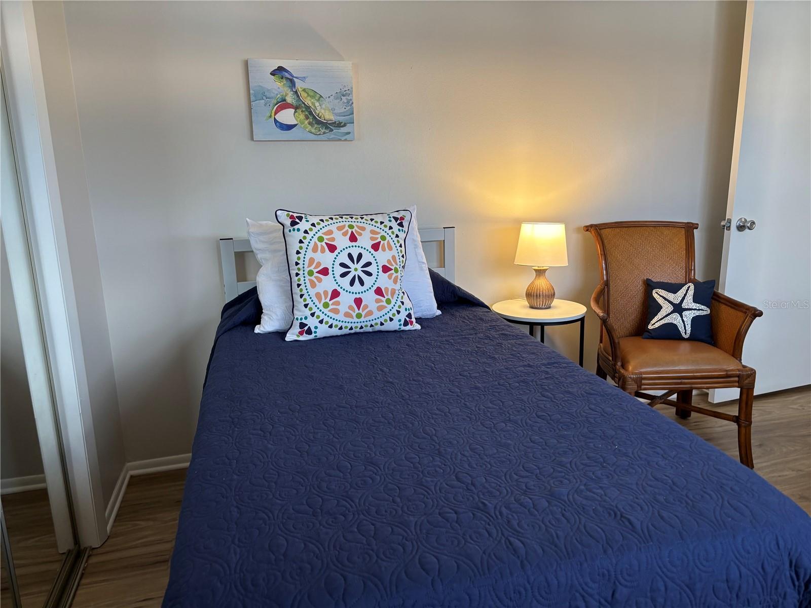 STRATHMORE RIVERSIDE III - Residential Lease