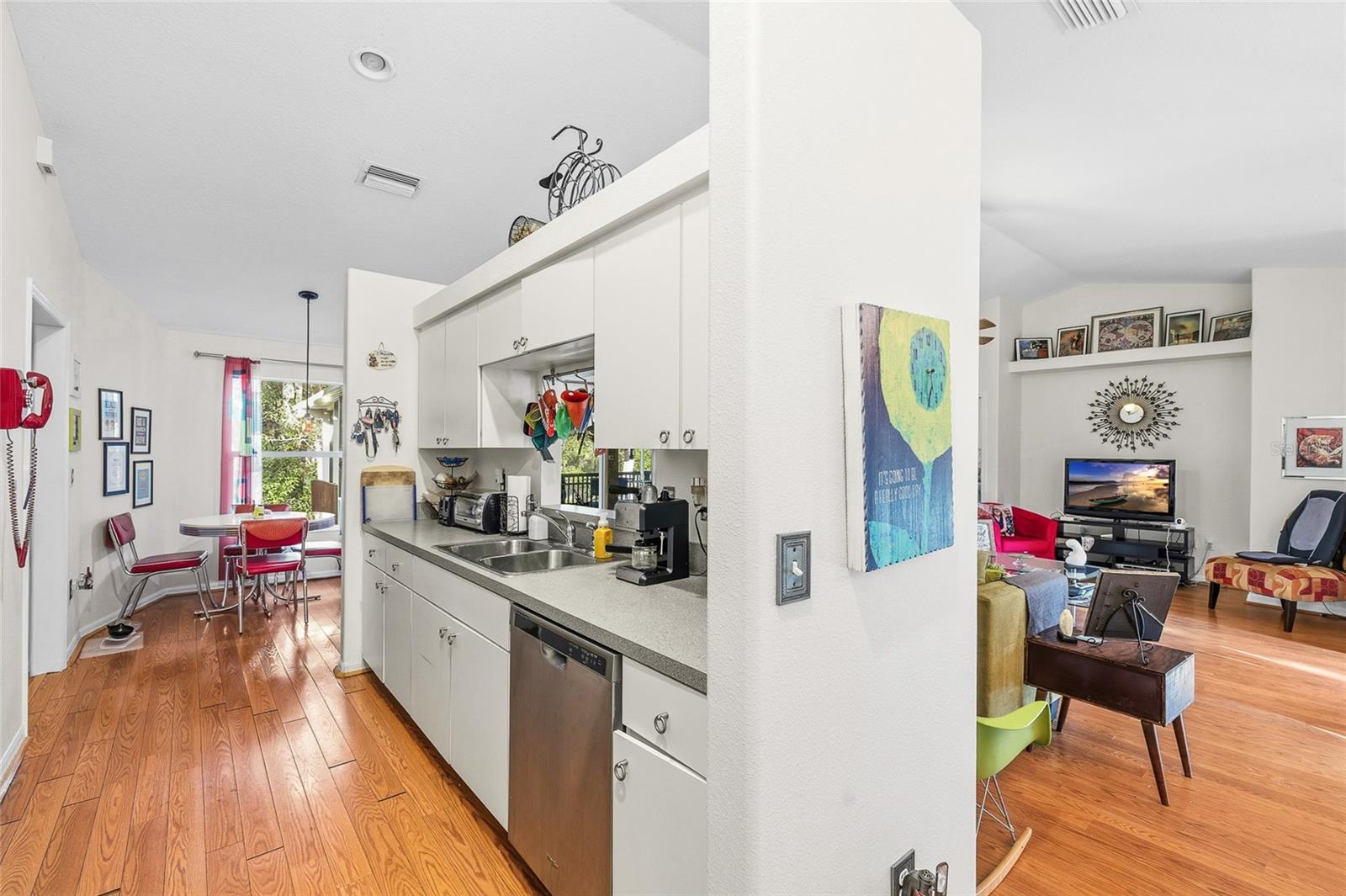 TWIN LAKE PH 02C - Residential