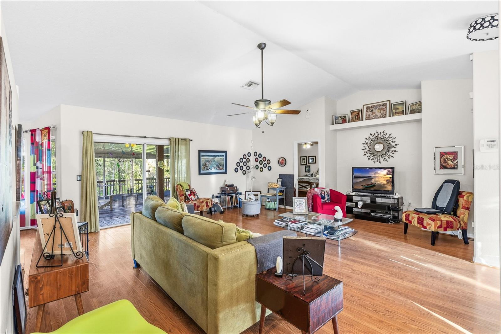 TWIN LAKE PH 02C - Residential