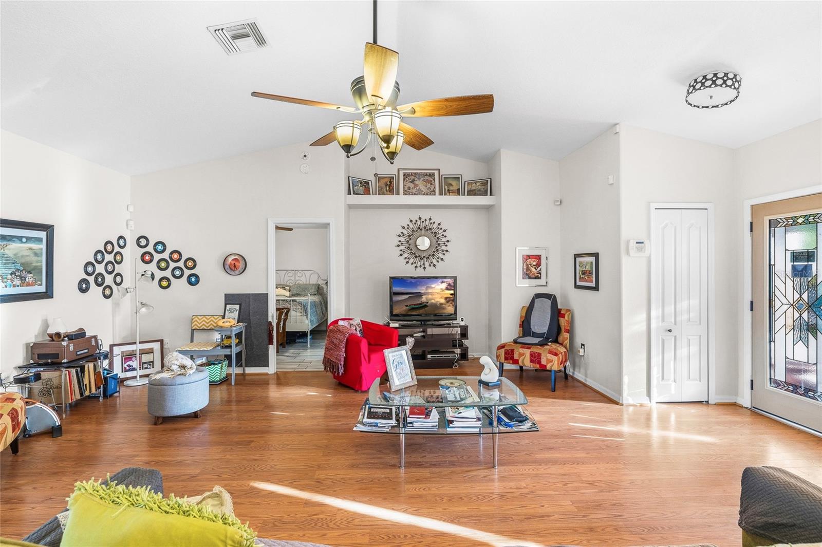 TWIN LAKE PH 02C - Residential