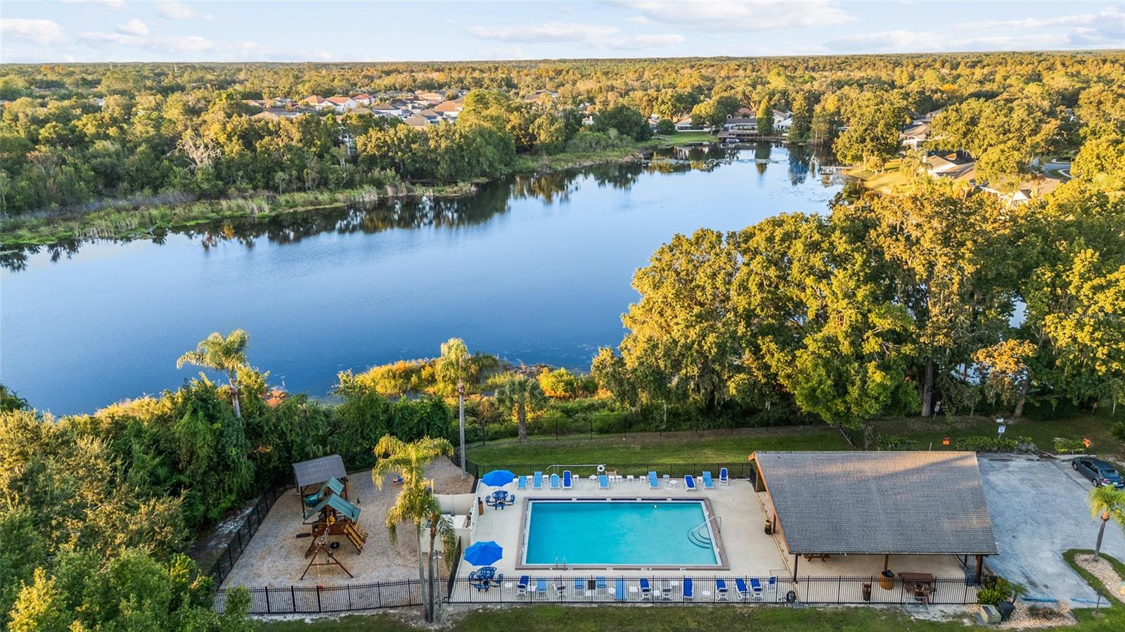 TWIN LAKE PH 02C - Residential