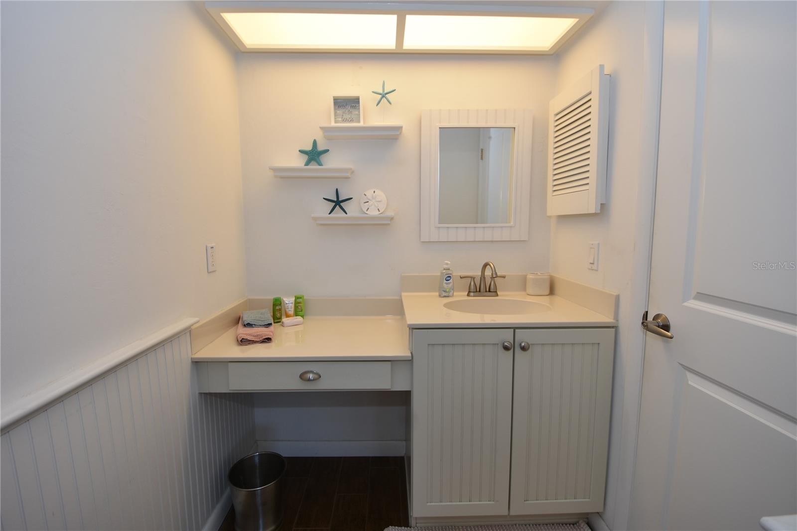 SEA COLONY - Residential Lease