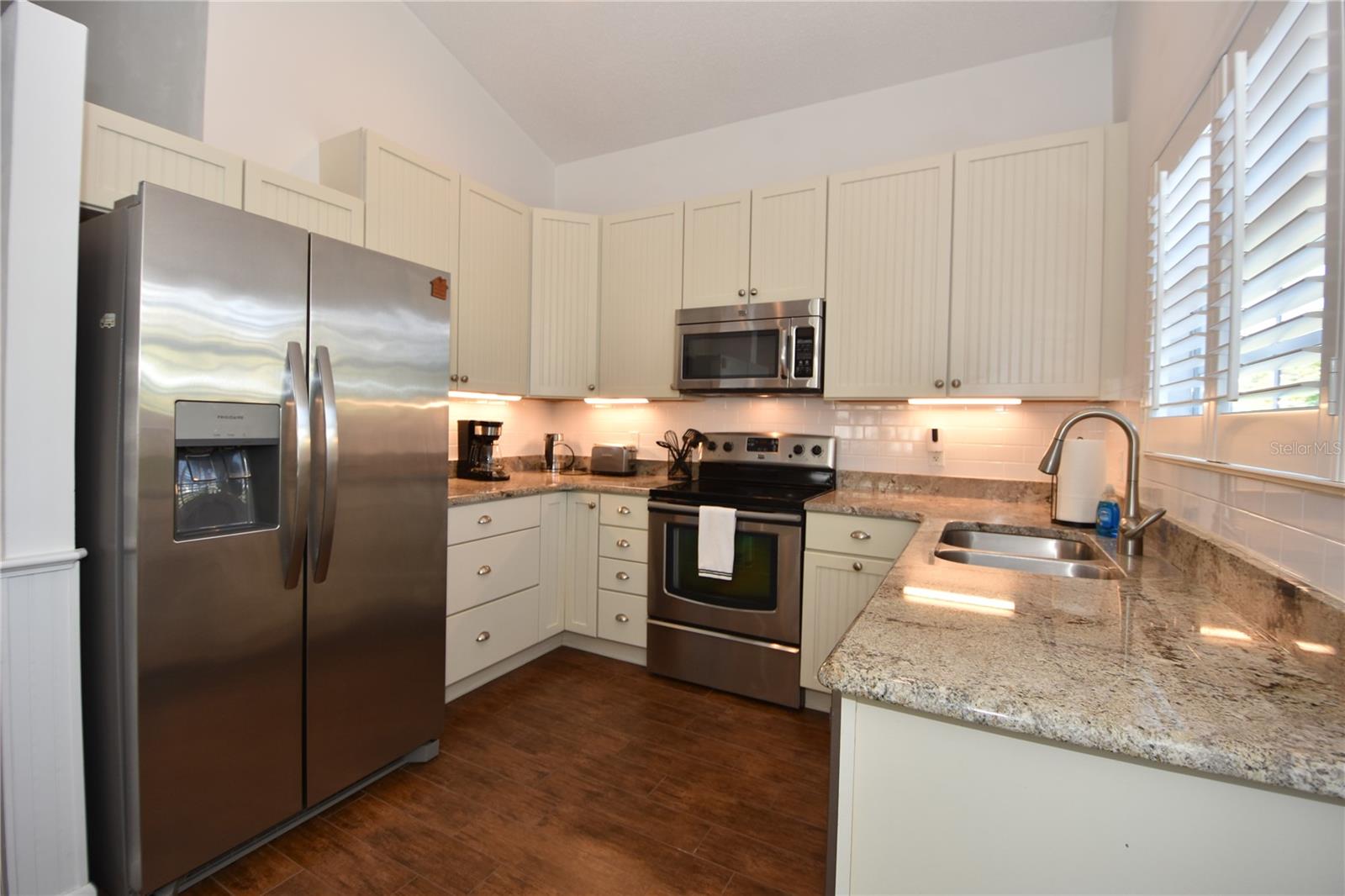 SEA COLONY - Residential Lease