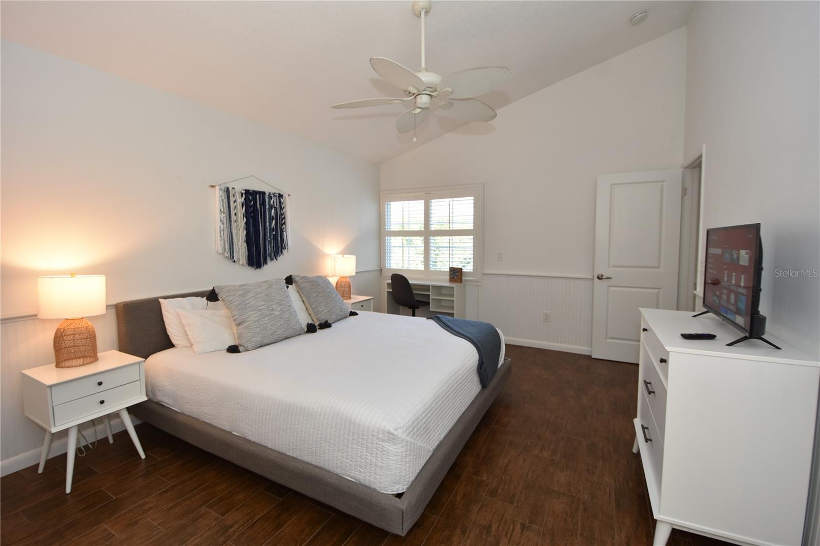 SEA COLONY - Residential Lease