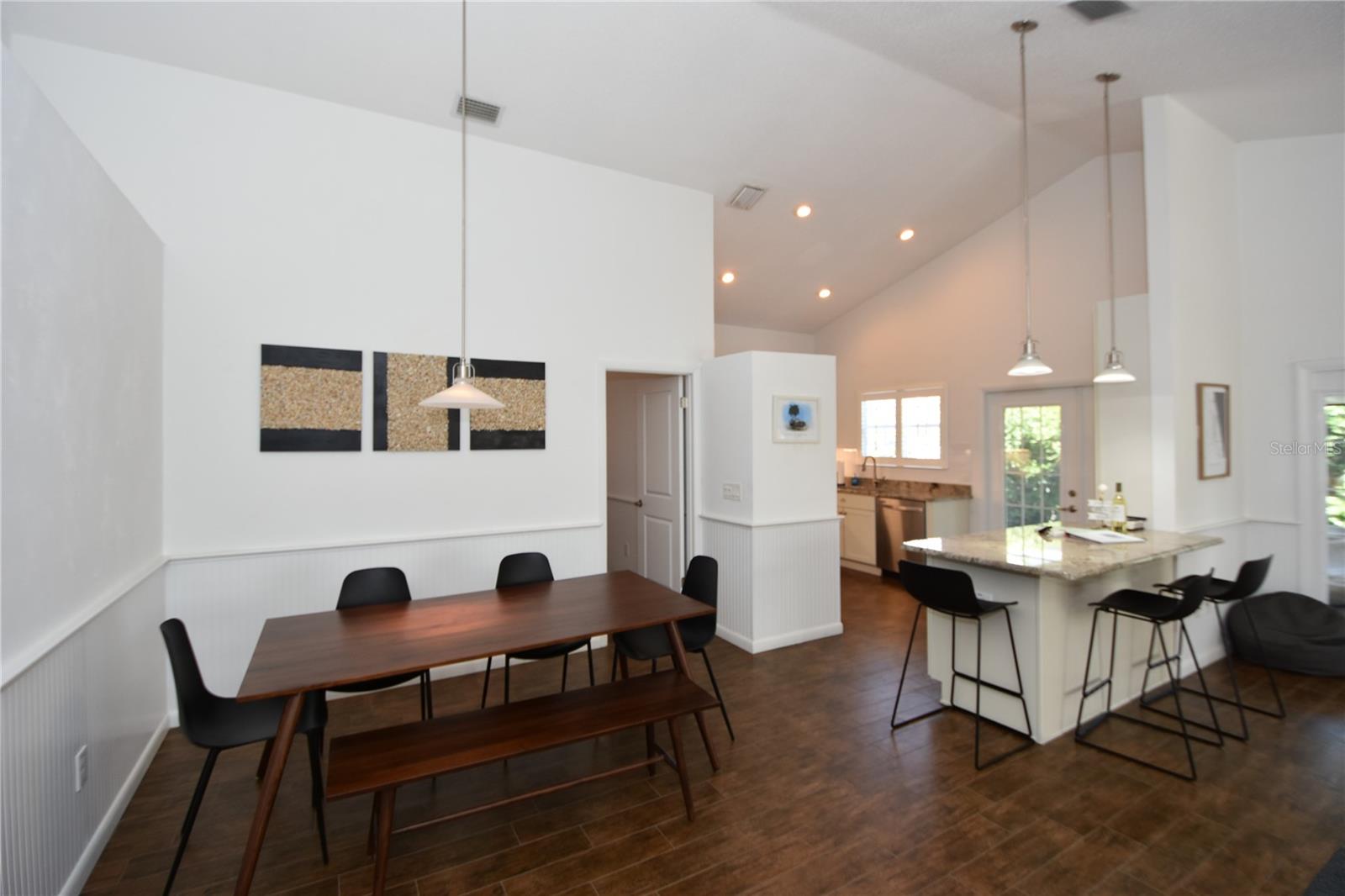 SEA COLONY - Residential Lease