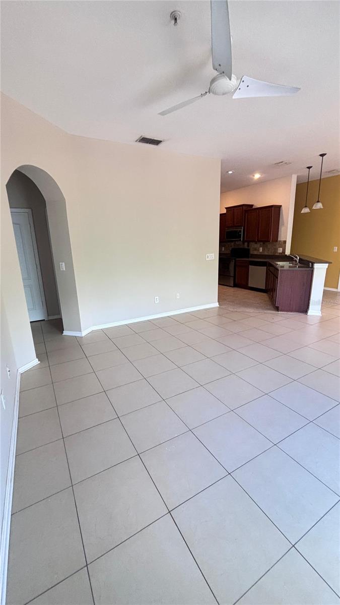 VILLAS/EAST PARK - Residential Lease