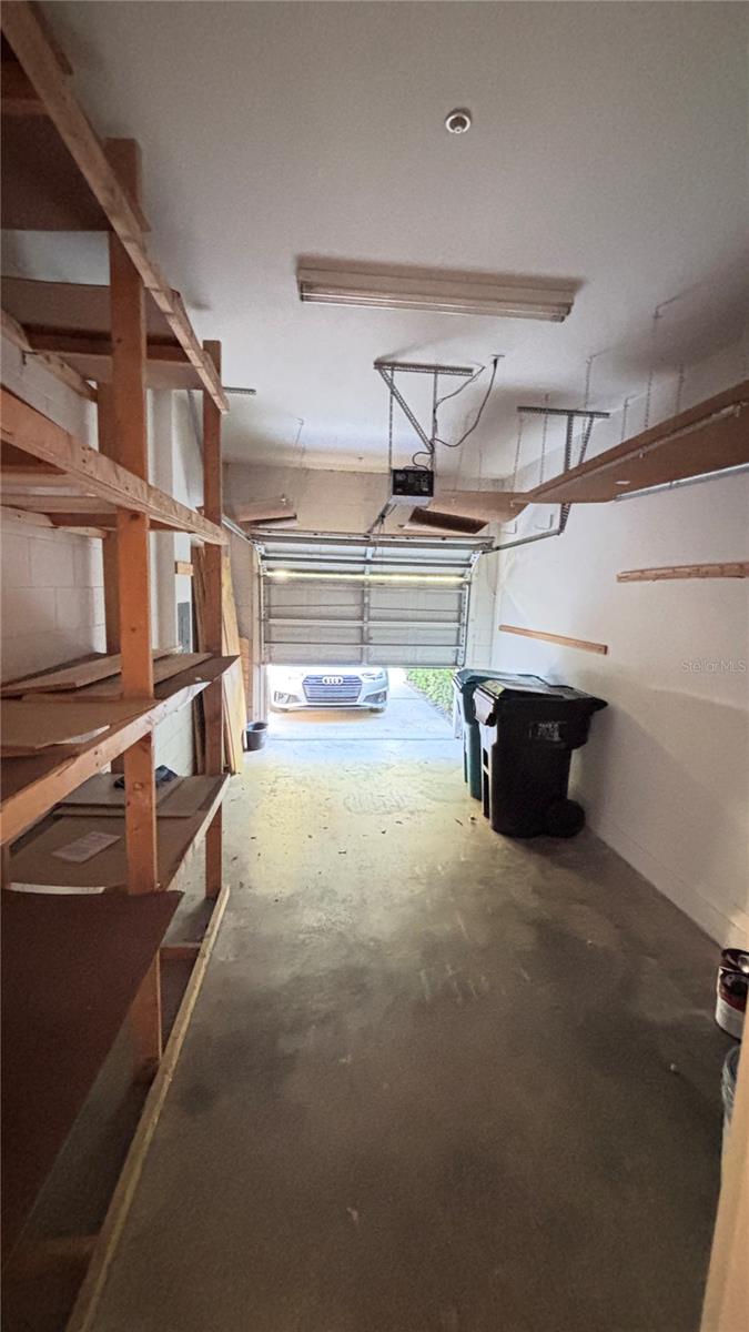 VILLAS/EAST PARK - Residential Lease