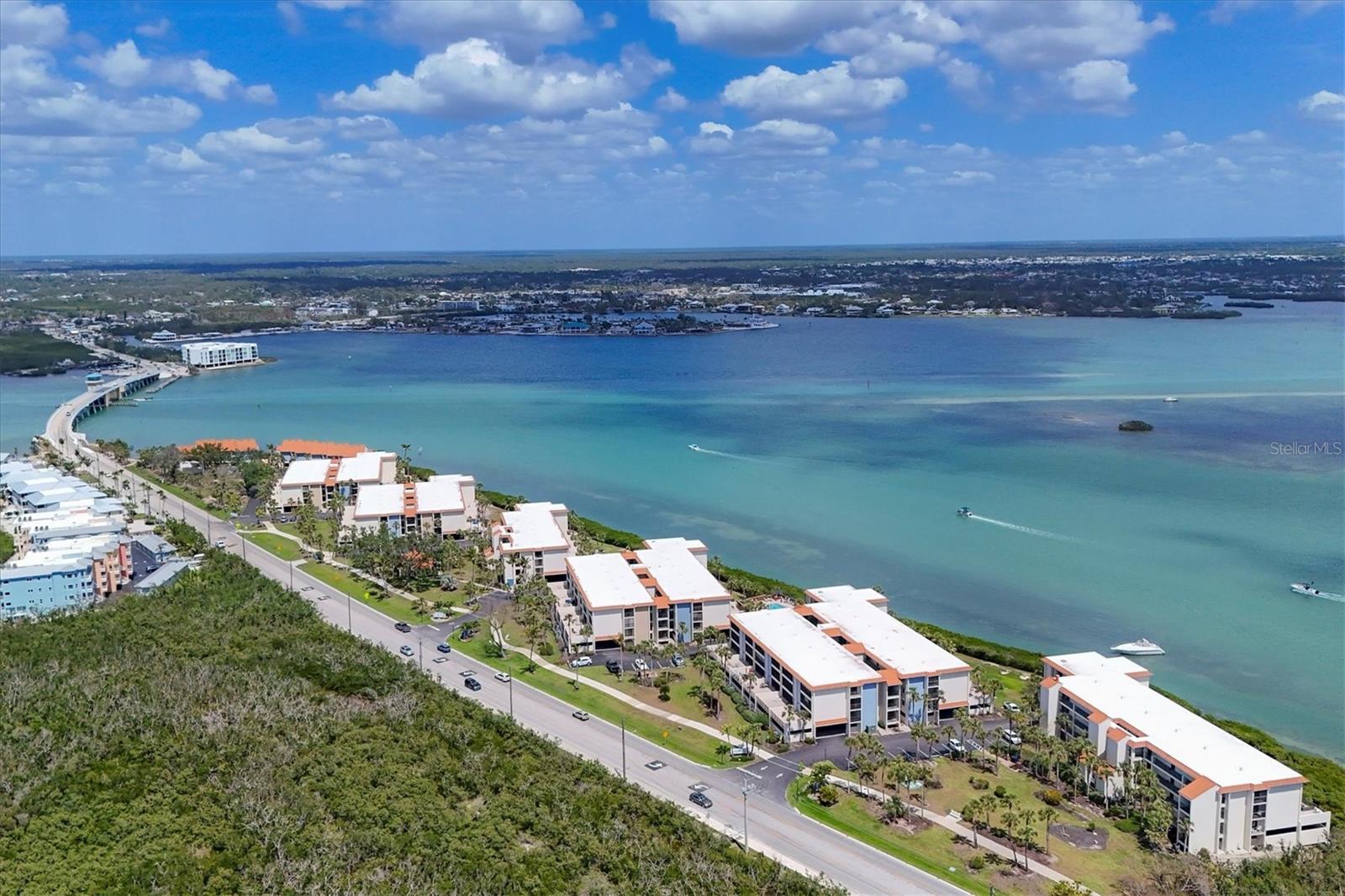 1701 BEACH RD 208