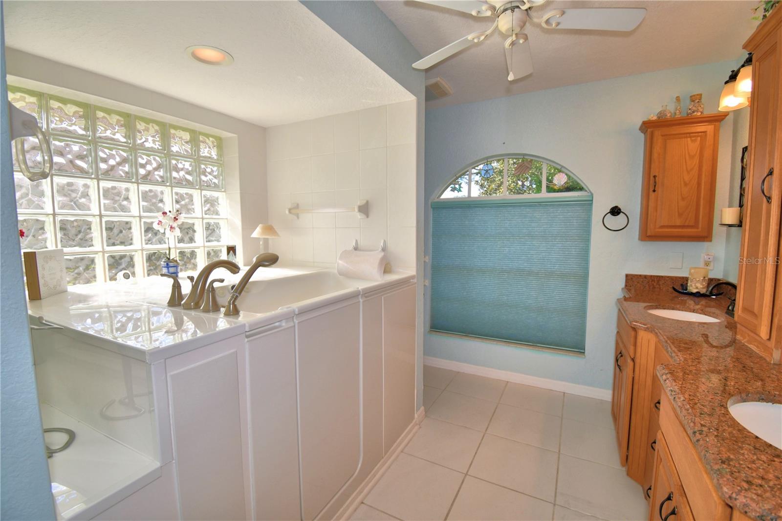 LAKE BESS COUNTRY CLUB - Residential