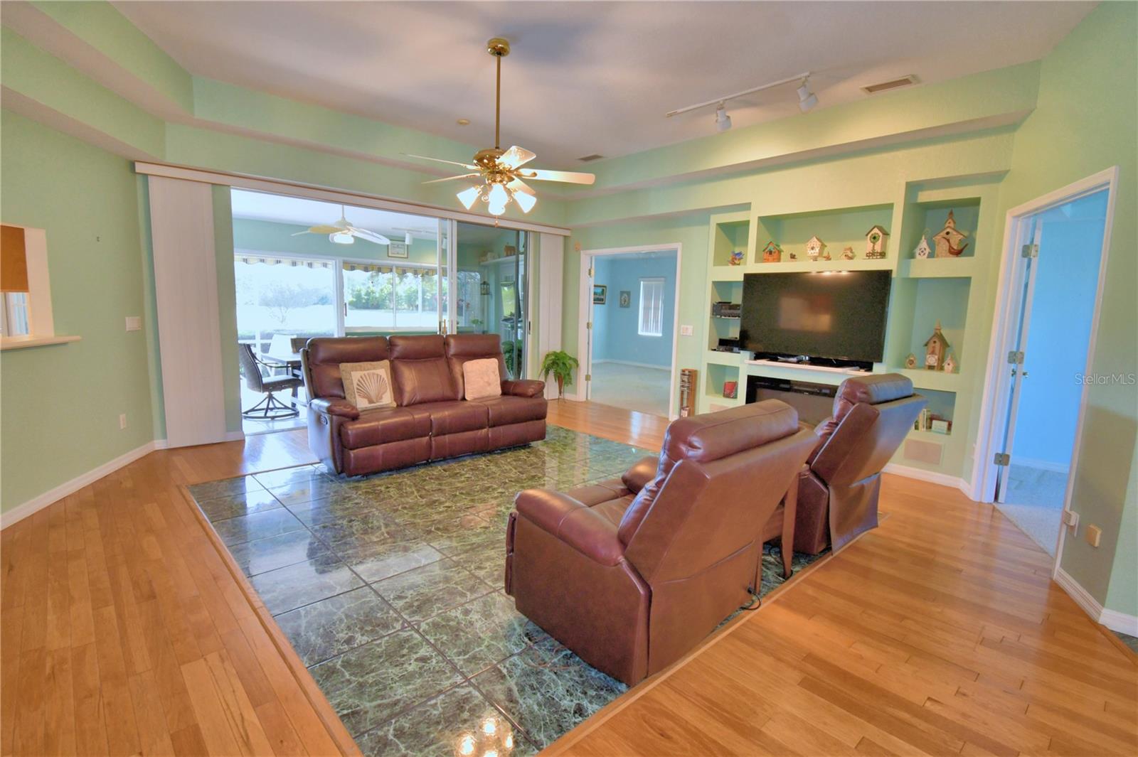 LAKE BESS COUNTRY CLUB - Residential