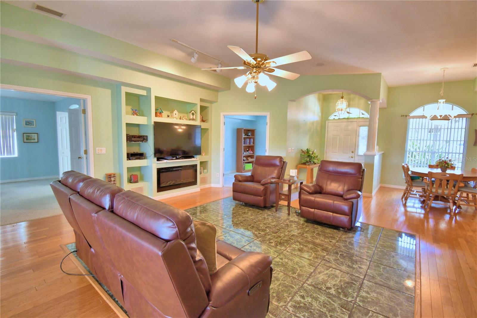 LAKE BESS COUNTRY CLUB - Residential