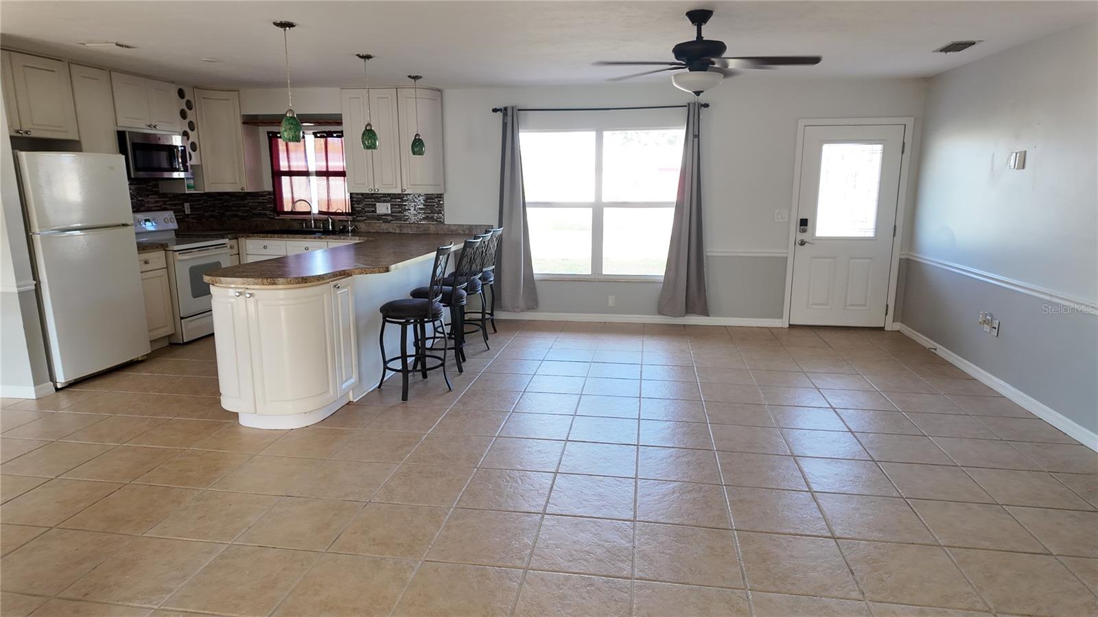 SOUTH GATE RIDGE 03 - Residential