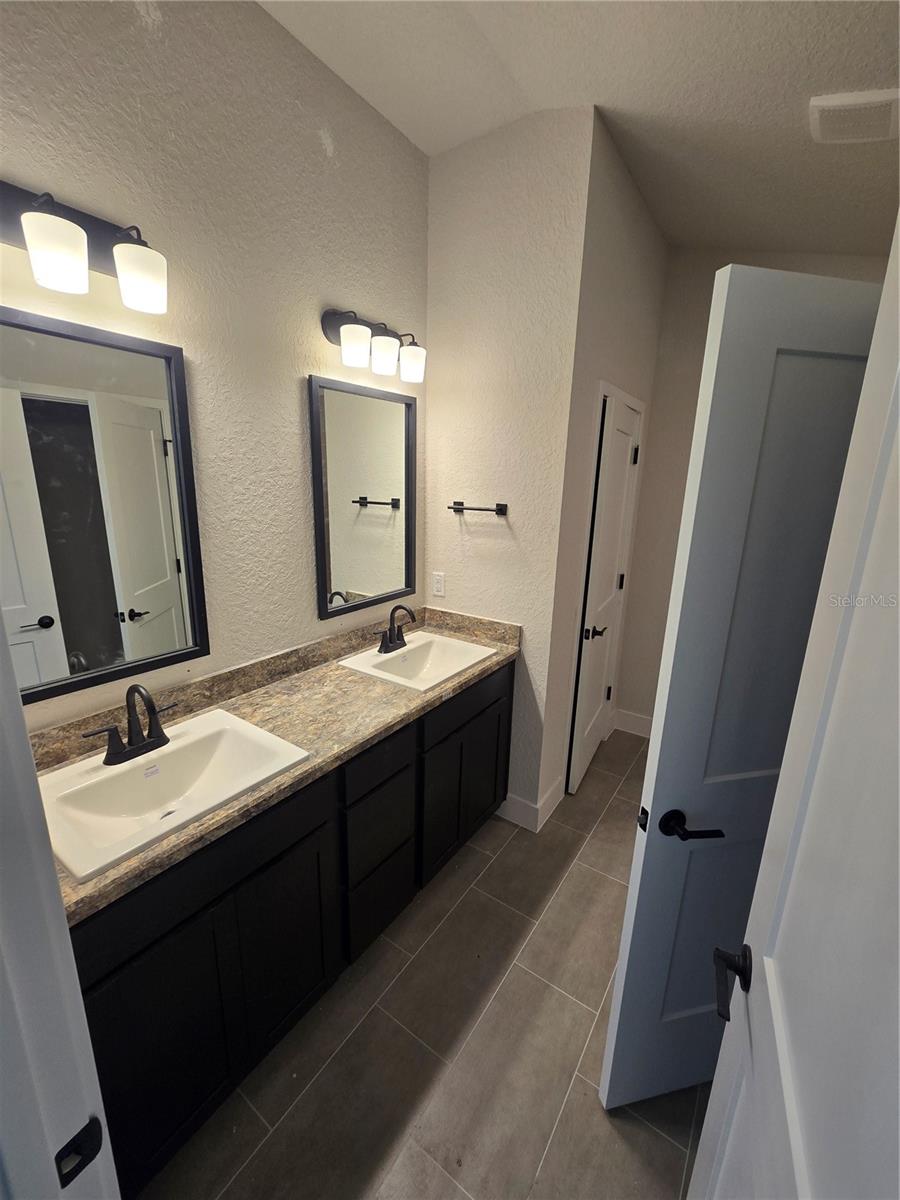 001051 - INVERNESS VILLAGE UNIT 3 - Residential