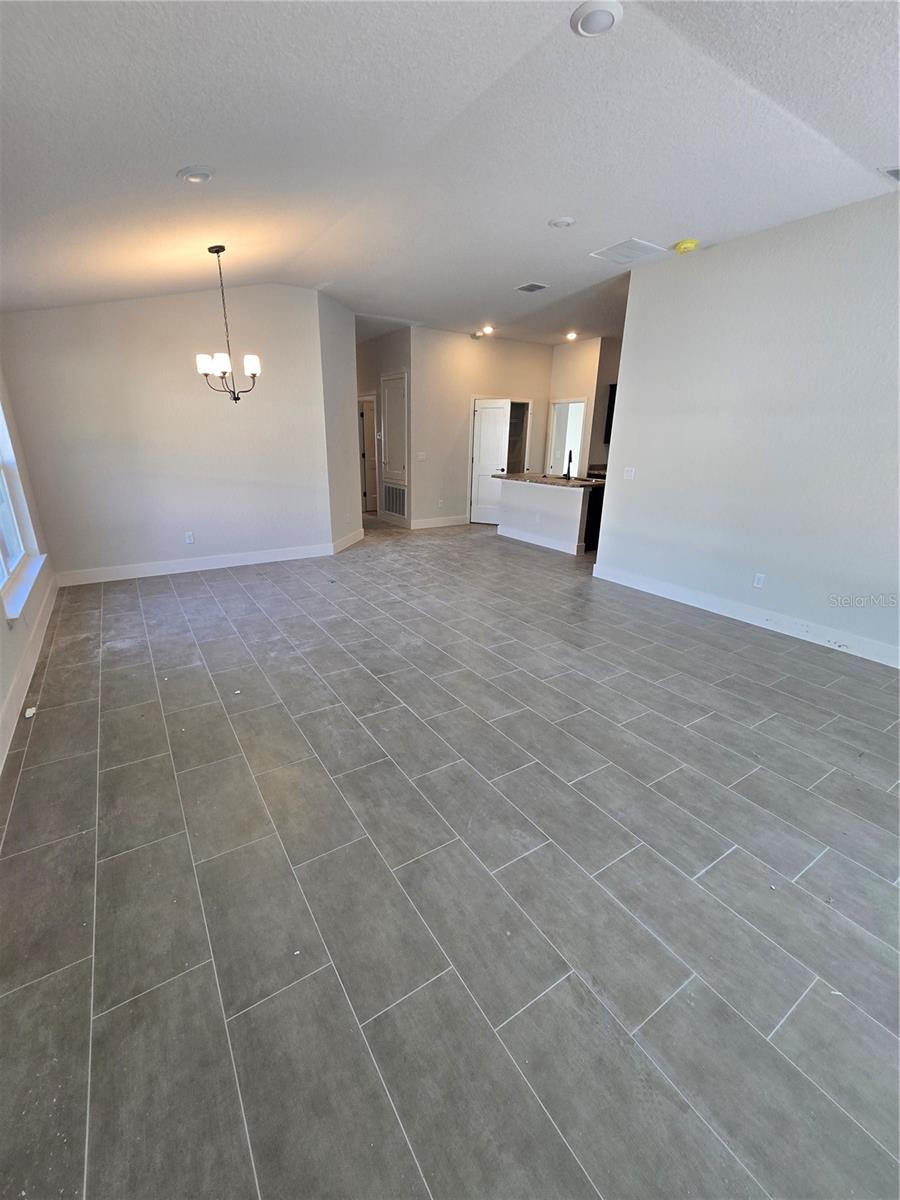 001051 - INVERNESS VILLAGE UNIT 3 - Residential