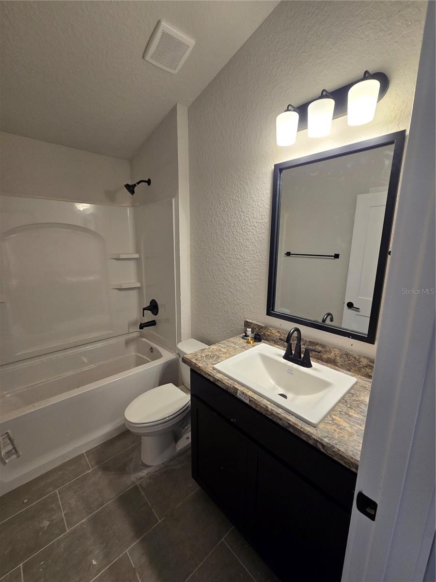 001051 - INVERNESS VILLAGE UNIT 3 - Residential