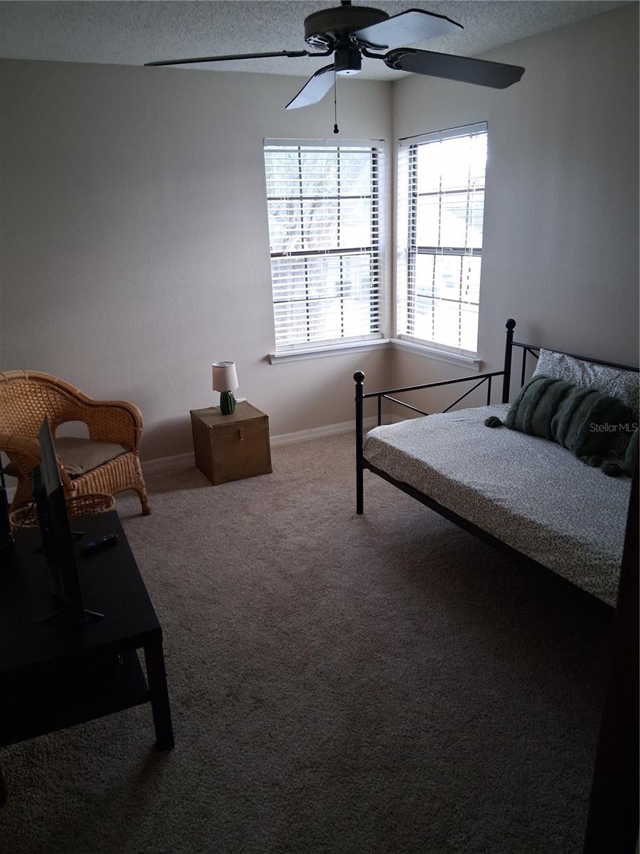 ESSEX POINT SOUTH - Residential