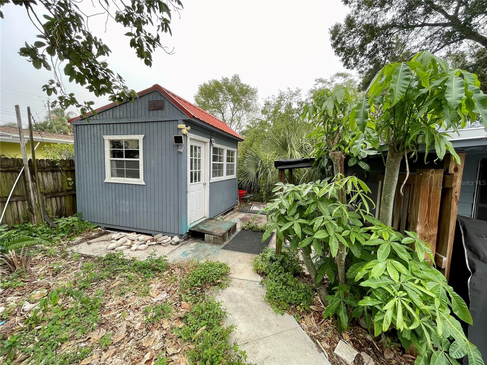 WHITE BEAR PARK - Residential Lease