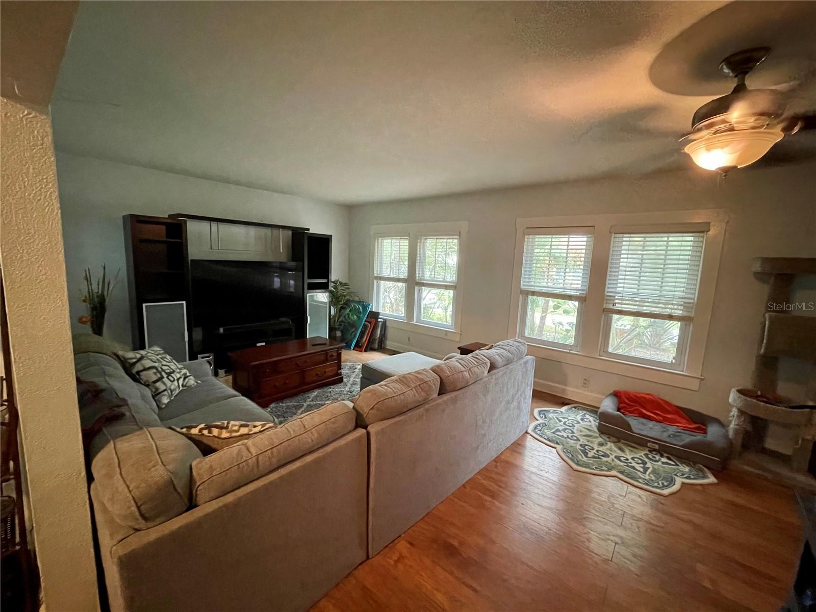 WHITE BEAR PARK - Residential Lease