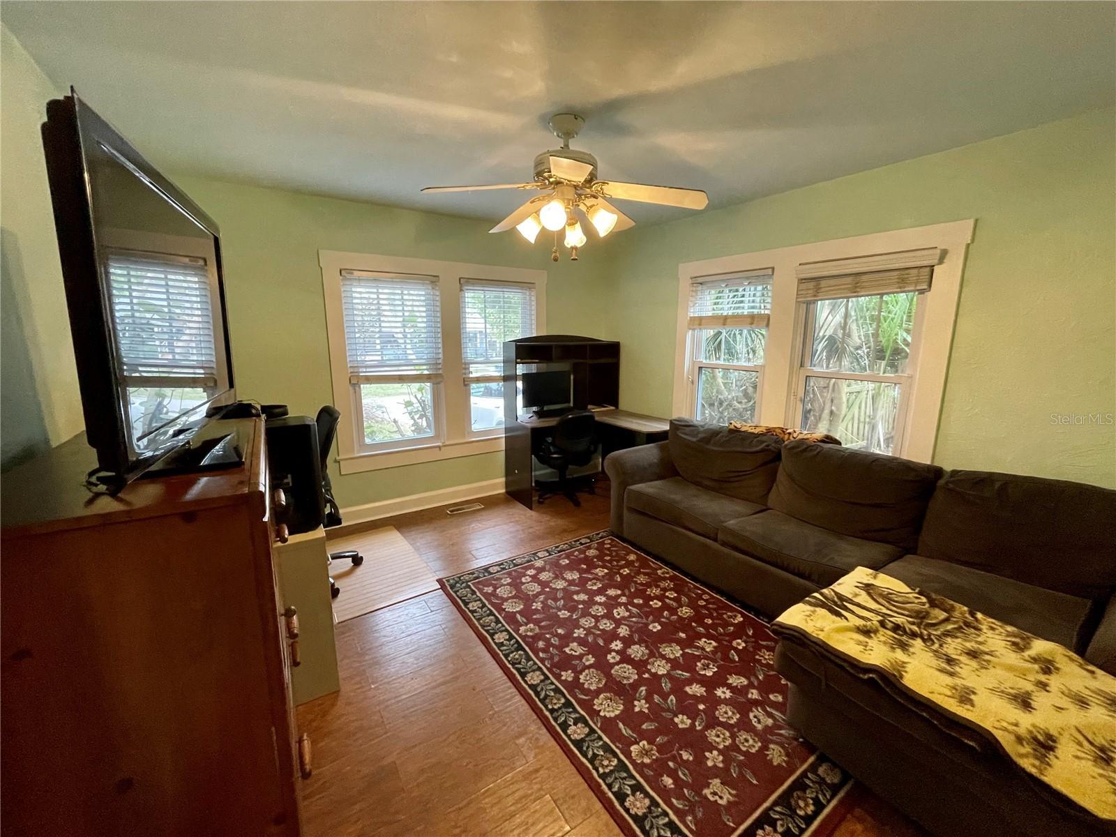 WHITE BEAR PARK - Residential Lease