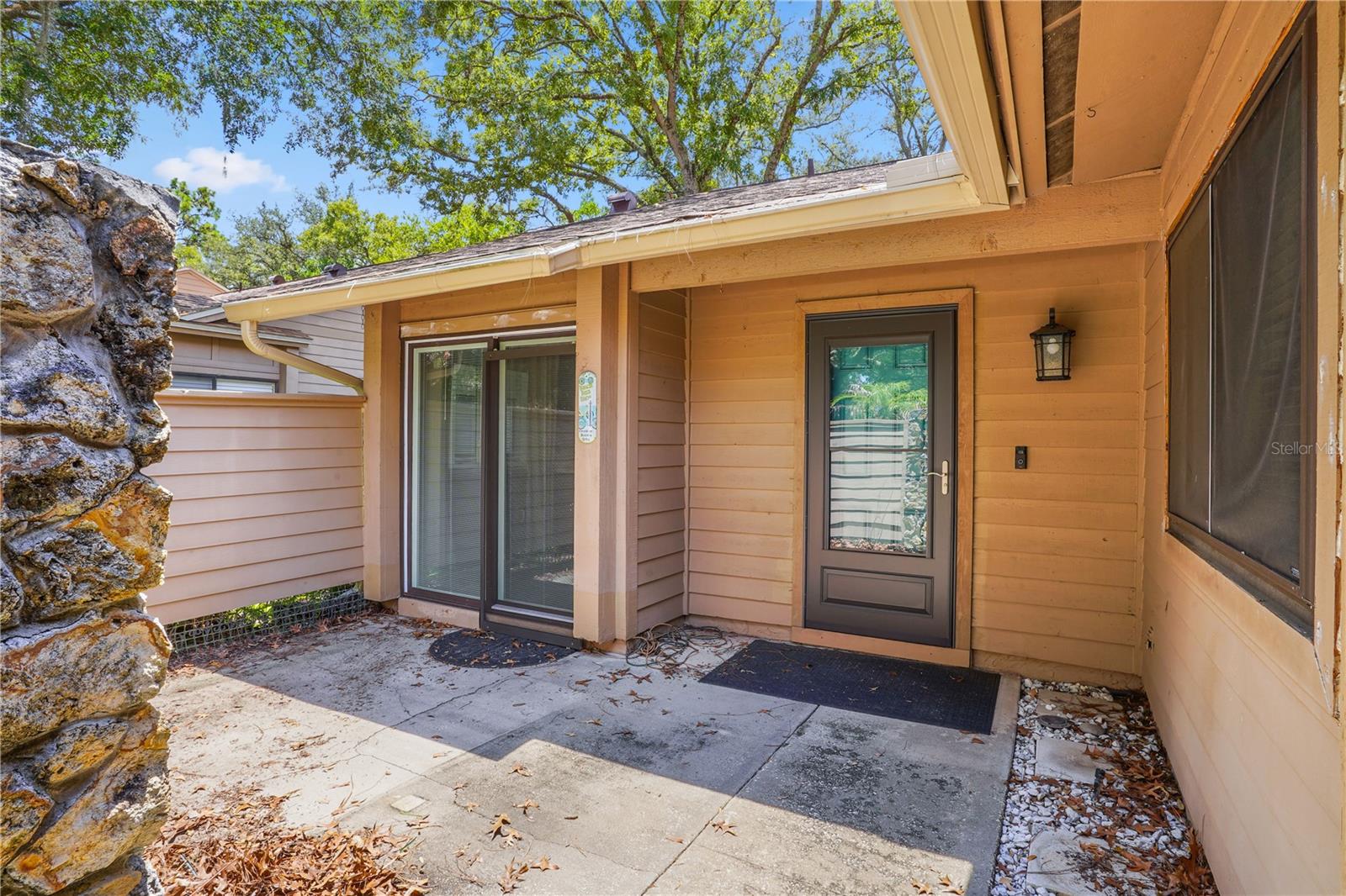 374 WINCHESTER PLACE