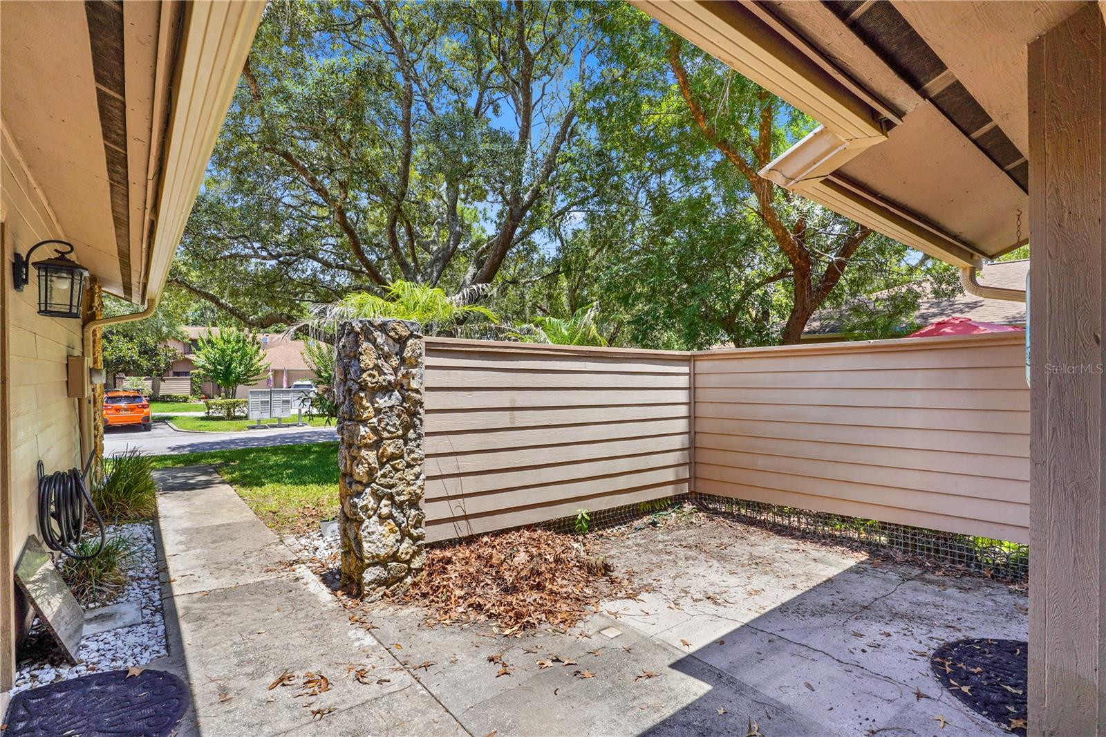 374 WINCHESTER PLACE