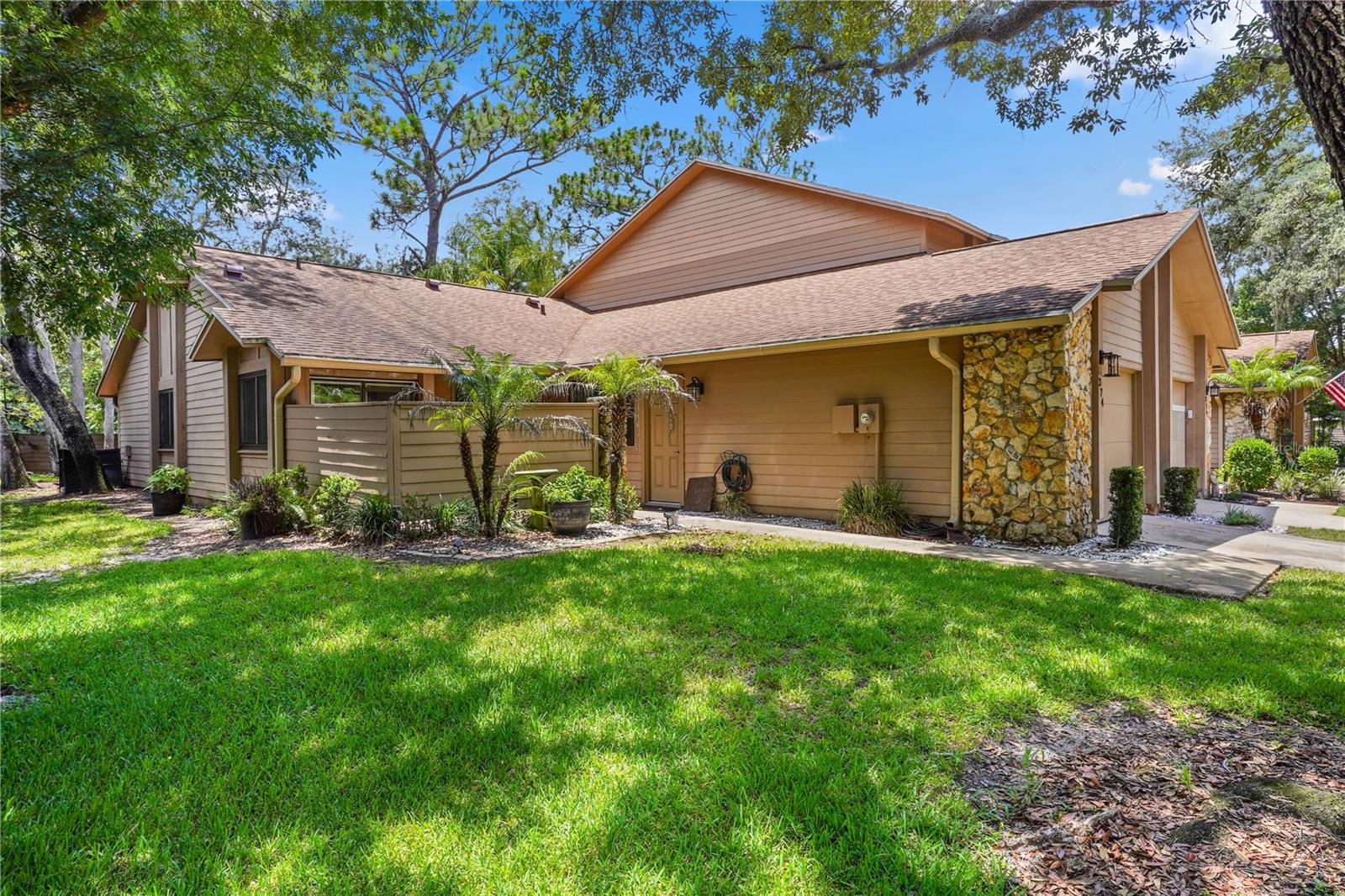 374 WINCHESTER PLACE