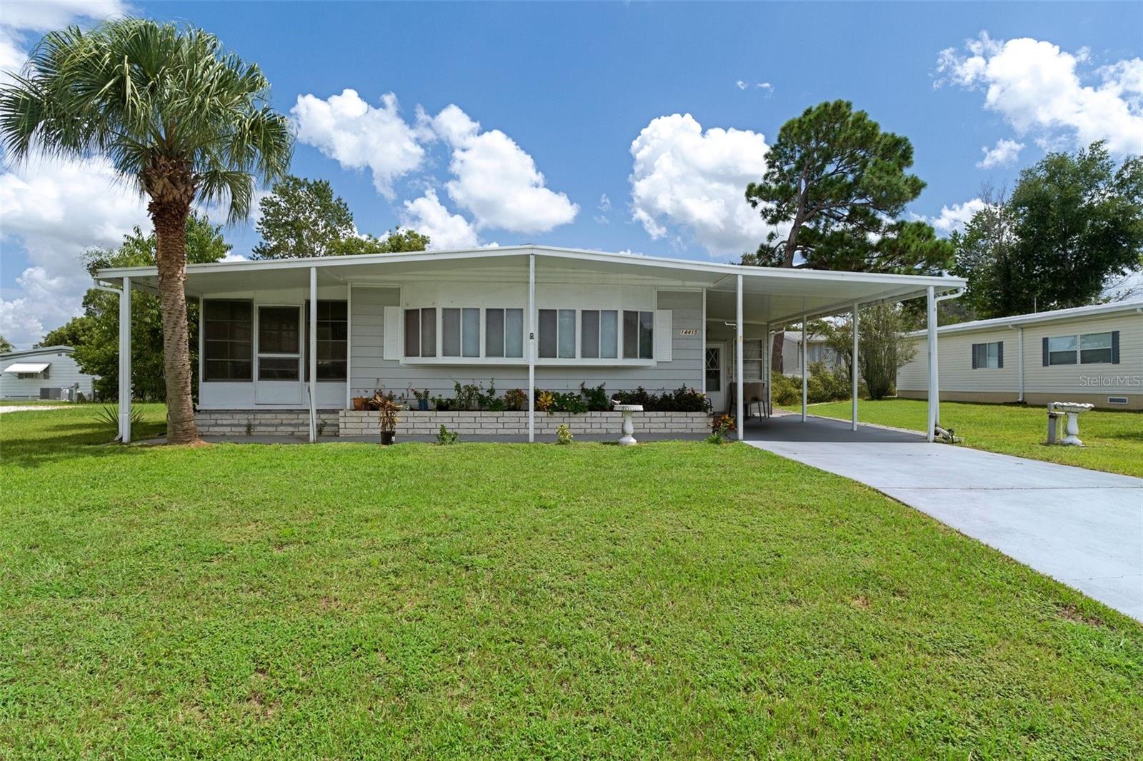 View BROOKSVILLE, FL 34613 mobile home