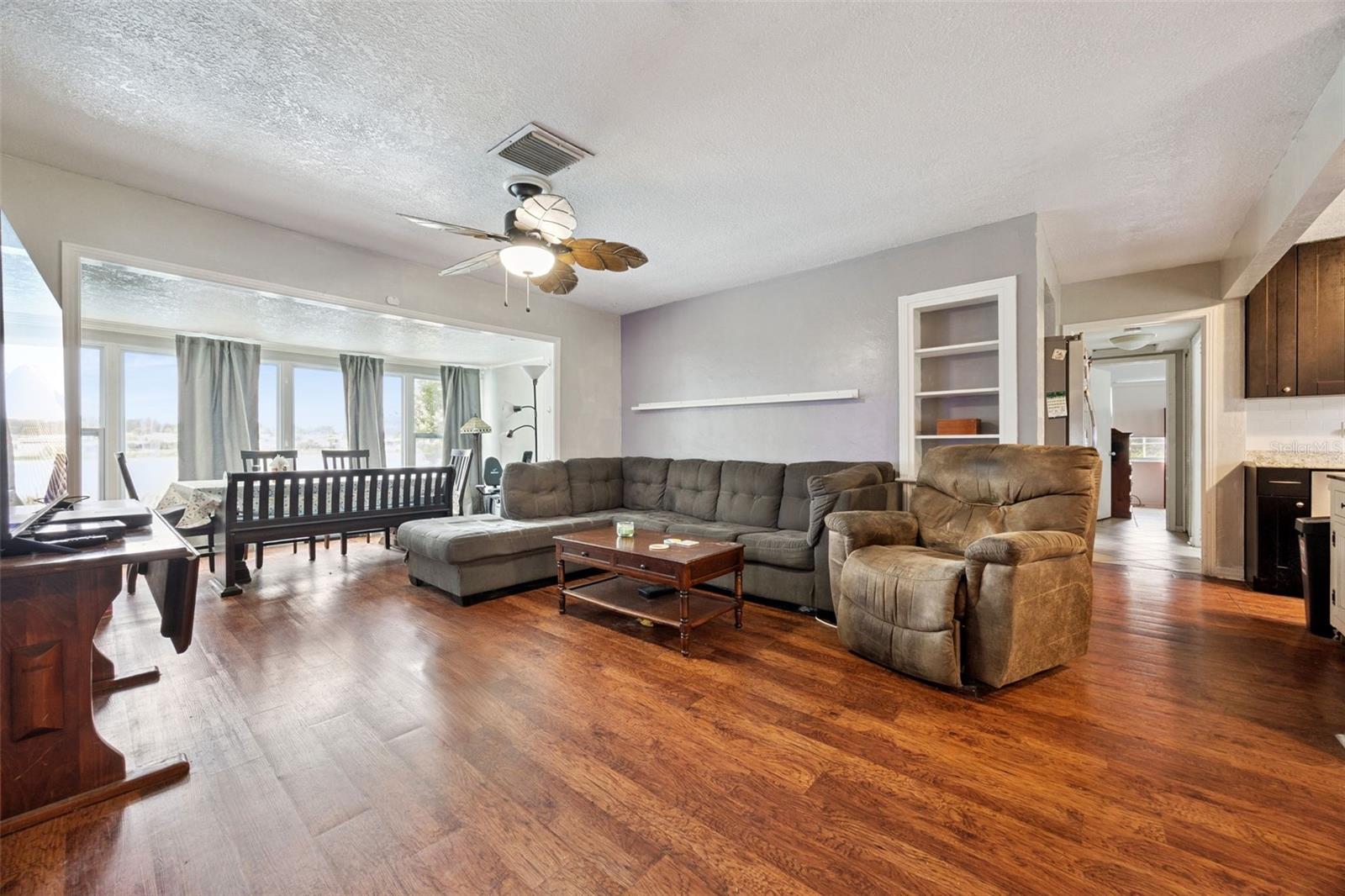 PLYMOUTH HEIGHTS - Residential