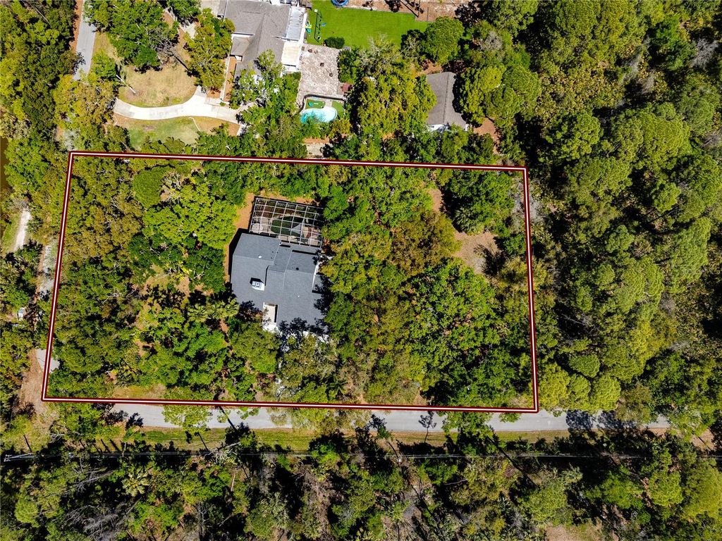 Photo of 9753 78th Avenue N, Seminole, FL 33777 (MLS # TB8493095)