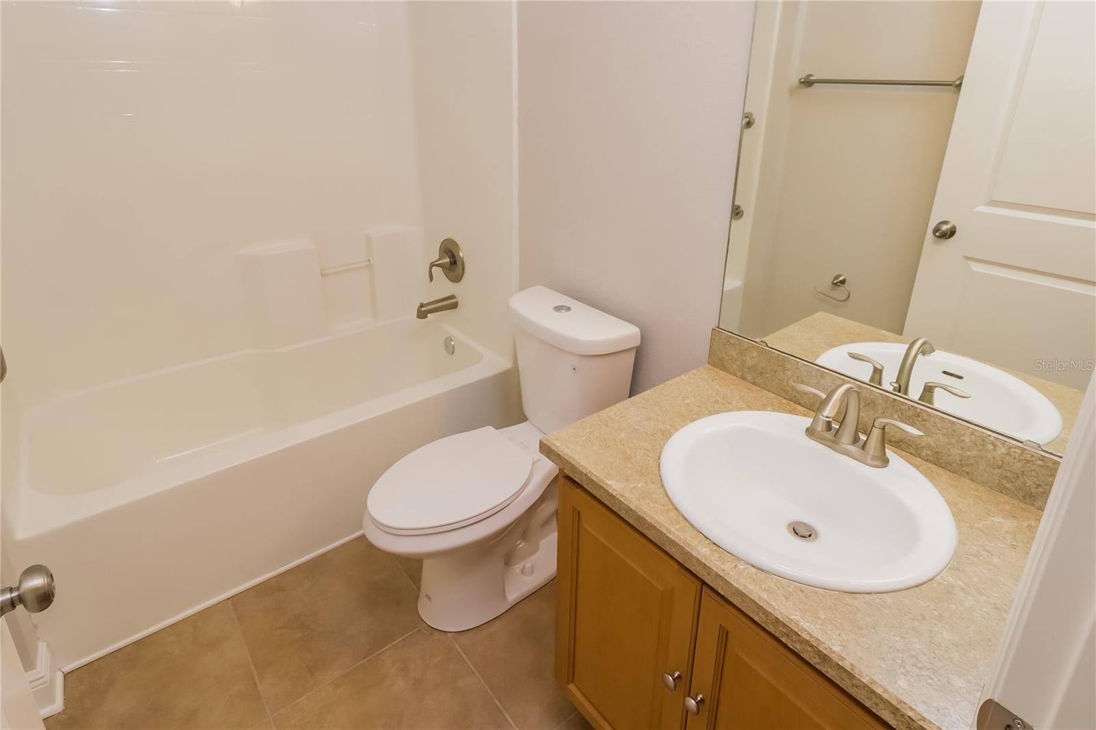 BLACKWATER OAKS - Residential Lease