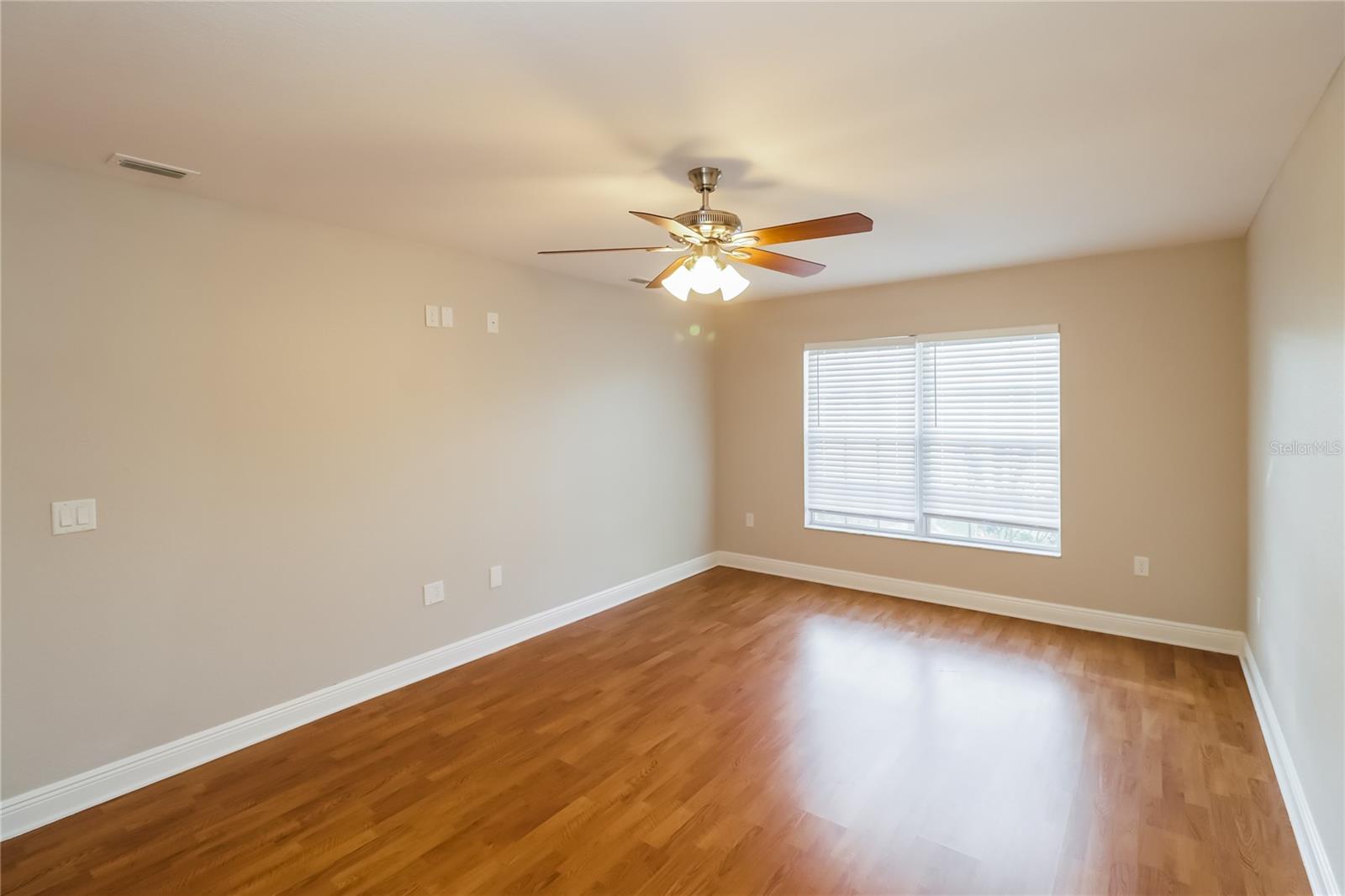 BLACKWATER OAKS - Residential Lease