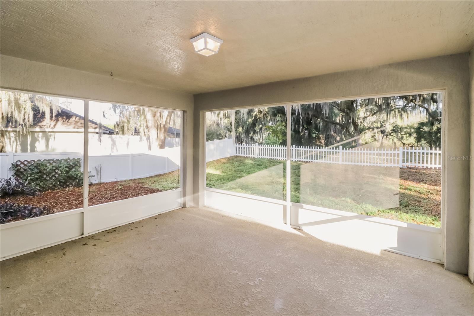 BLACKWATER OAKS - Residential Lease