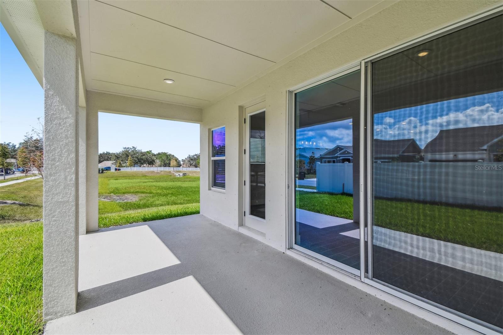 PENINSULA AT RHODINE LAKE - Residential