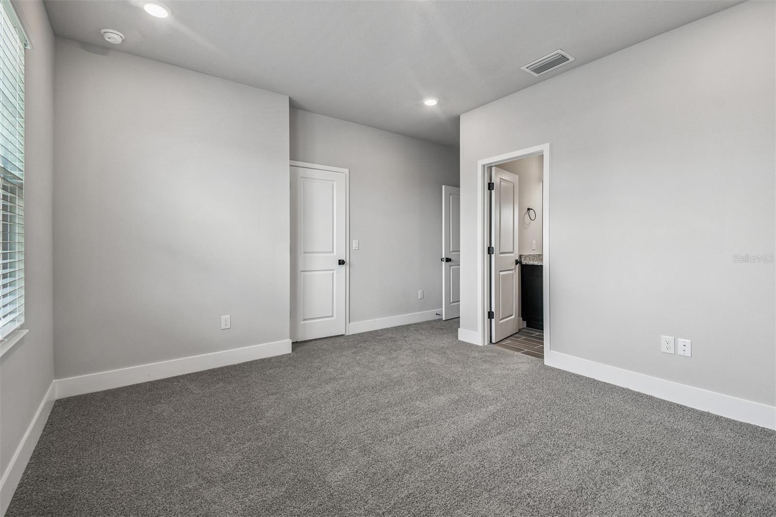 PENINSULA AT RHODINE LAKE - Residential