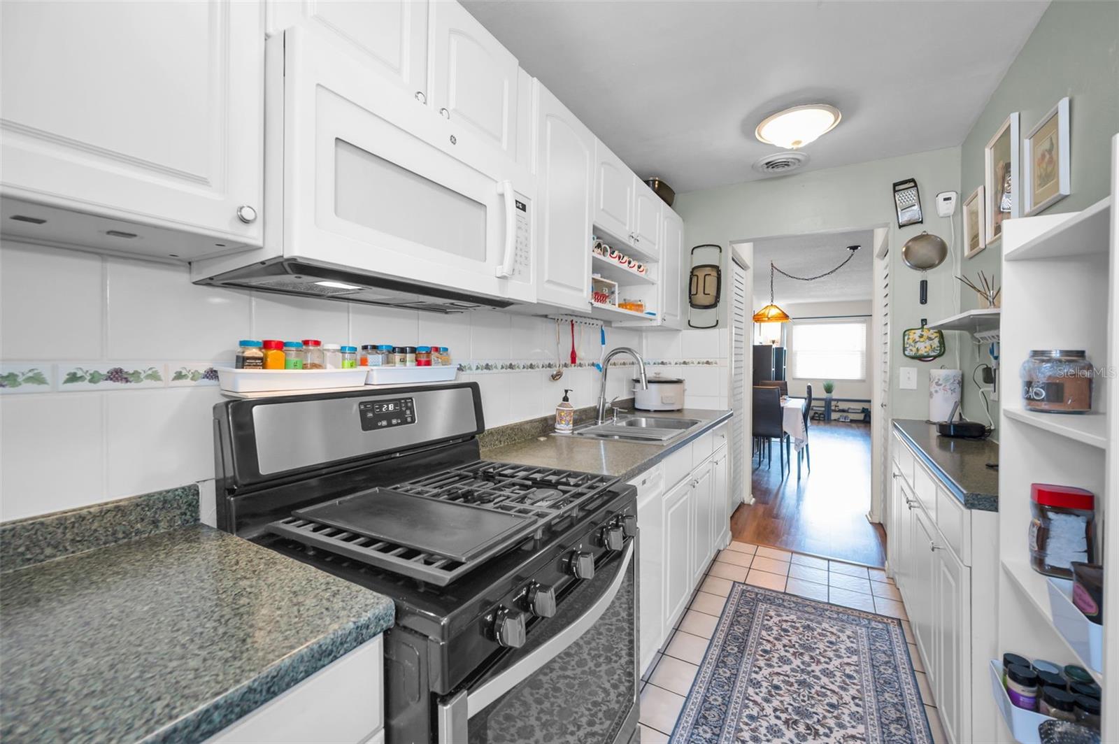 TERRACE PARK OF FIVE TOWNS - Residential