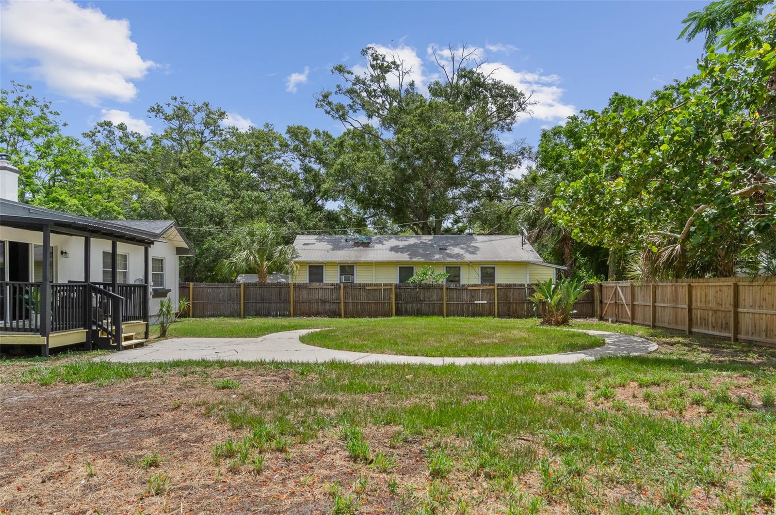 LAWRENCE PLACE - Residential