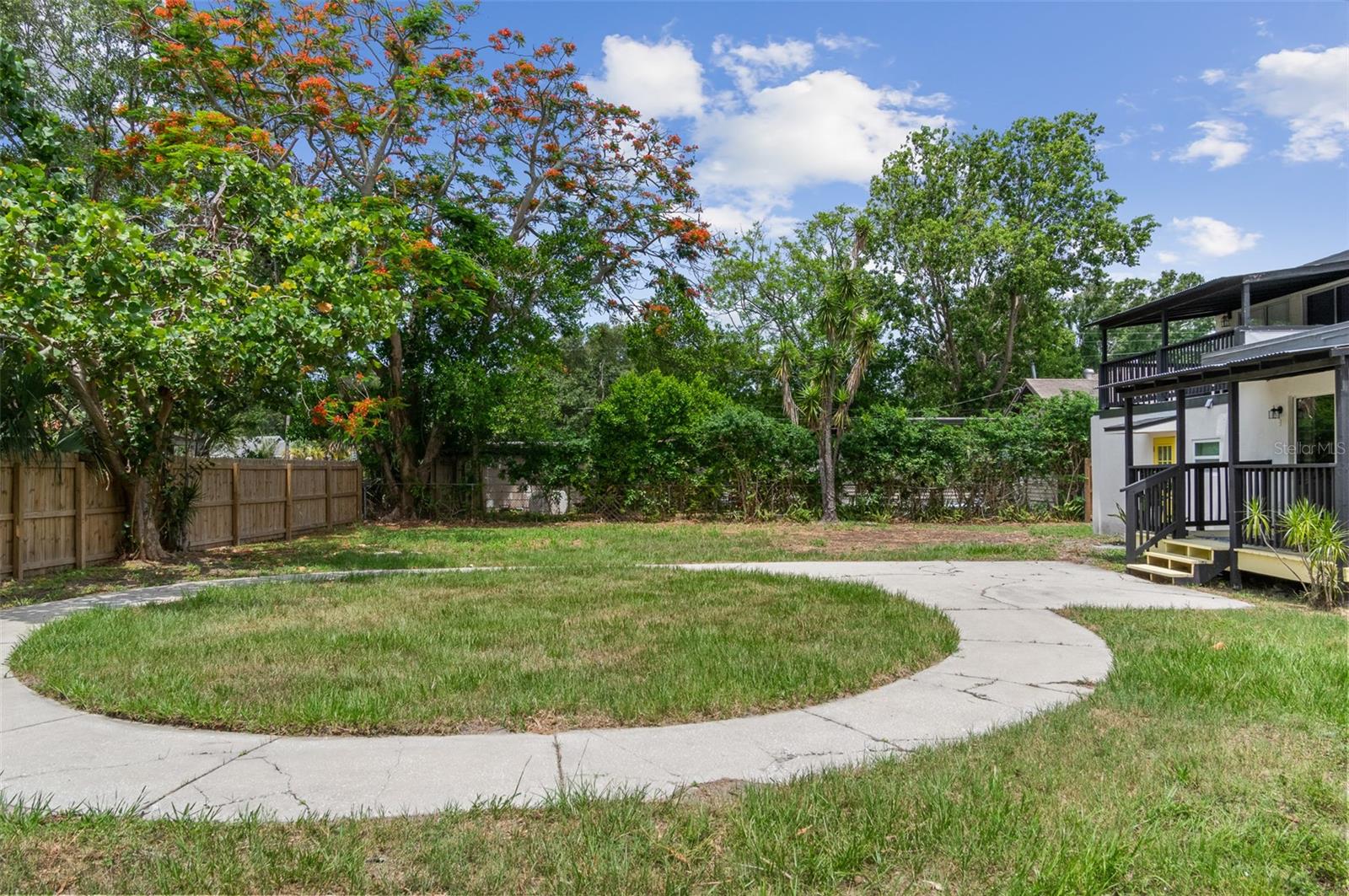 LAWRENCE PLACE - Residential